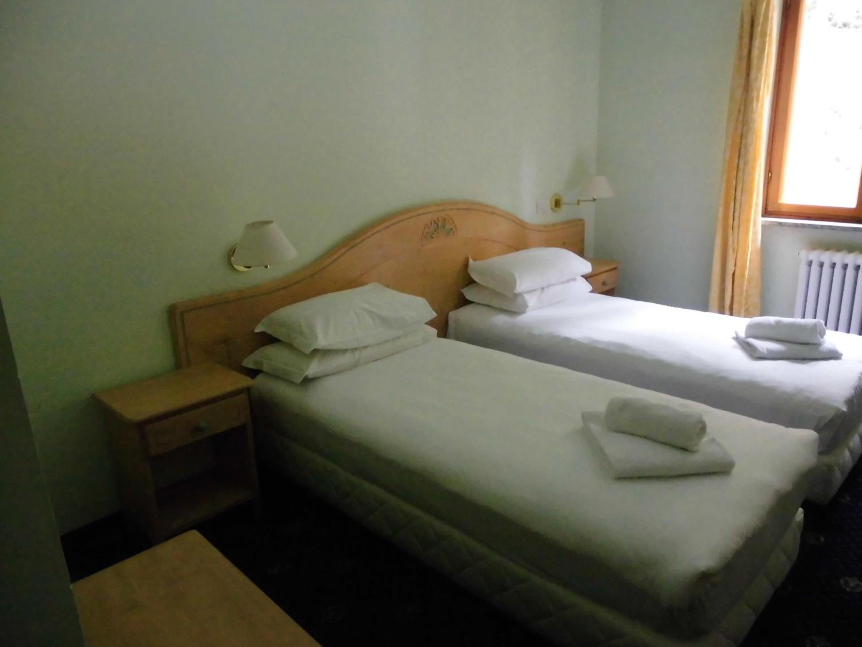 Double or Twin Room photo 3