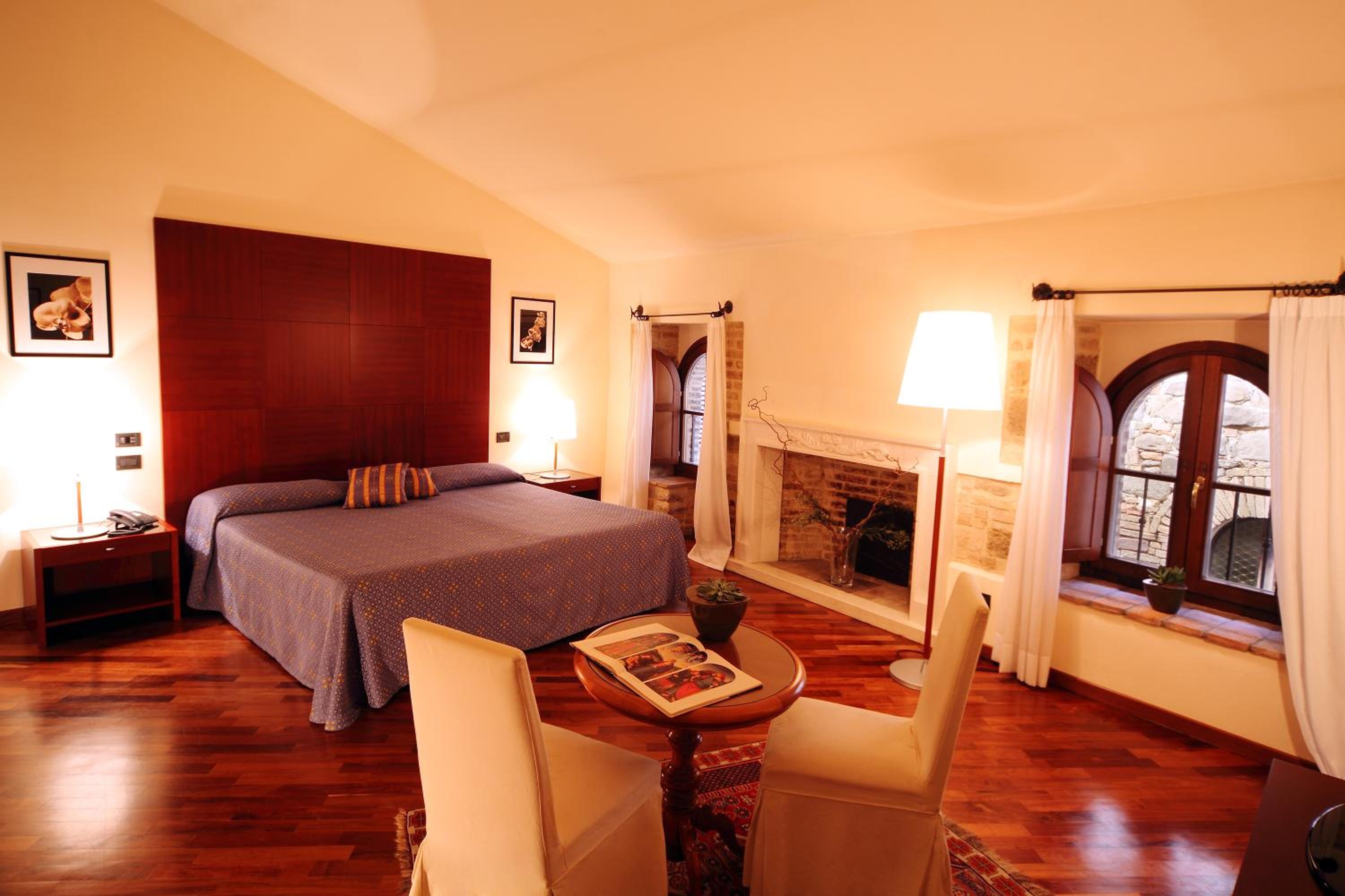 Suite (2 Adults) - Photo 3