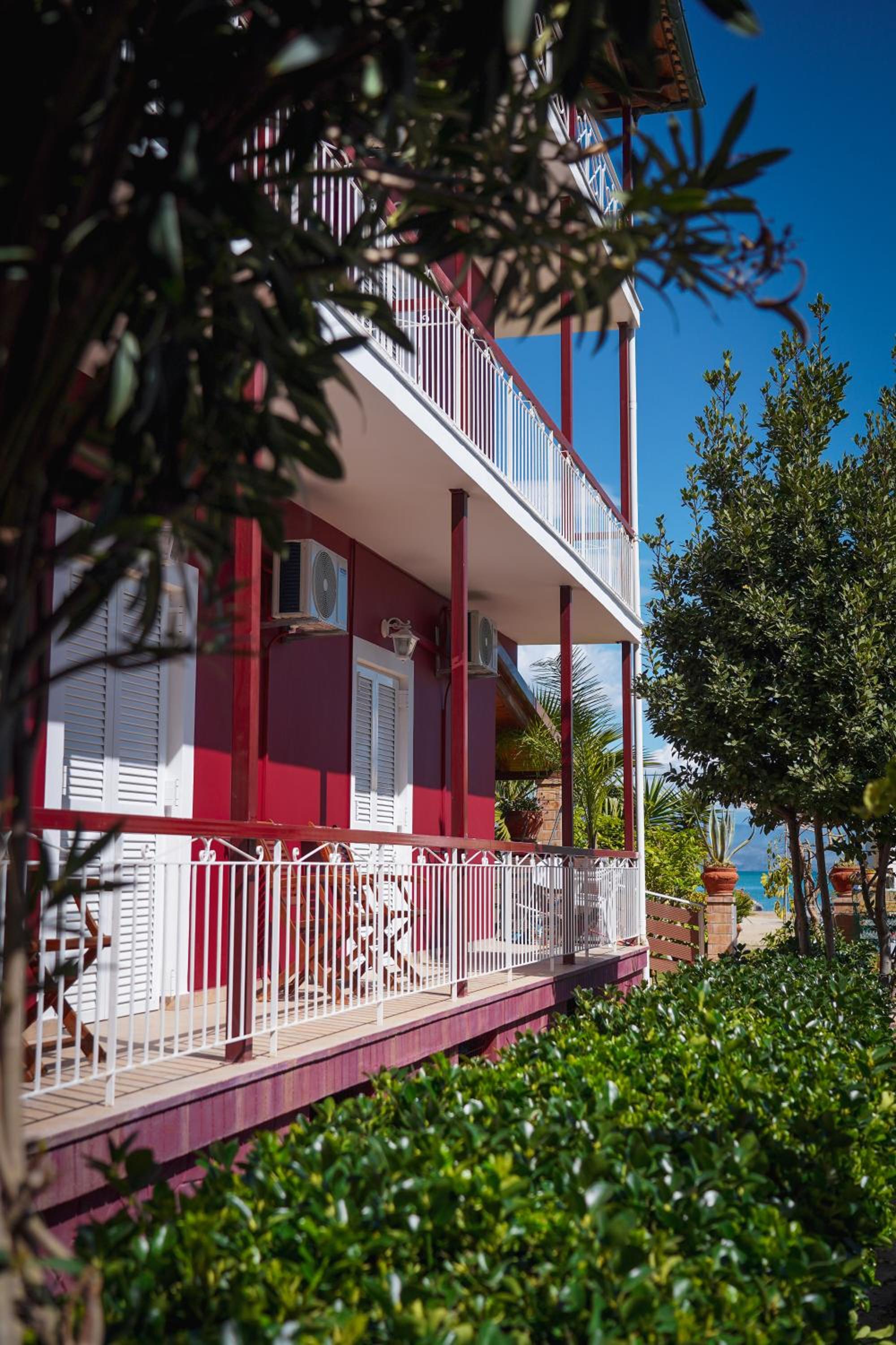 Two-Bedroom Apartment with Garden View photo 3