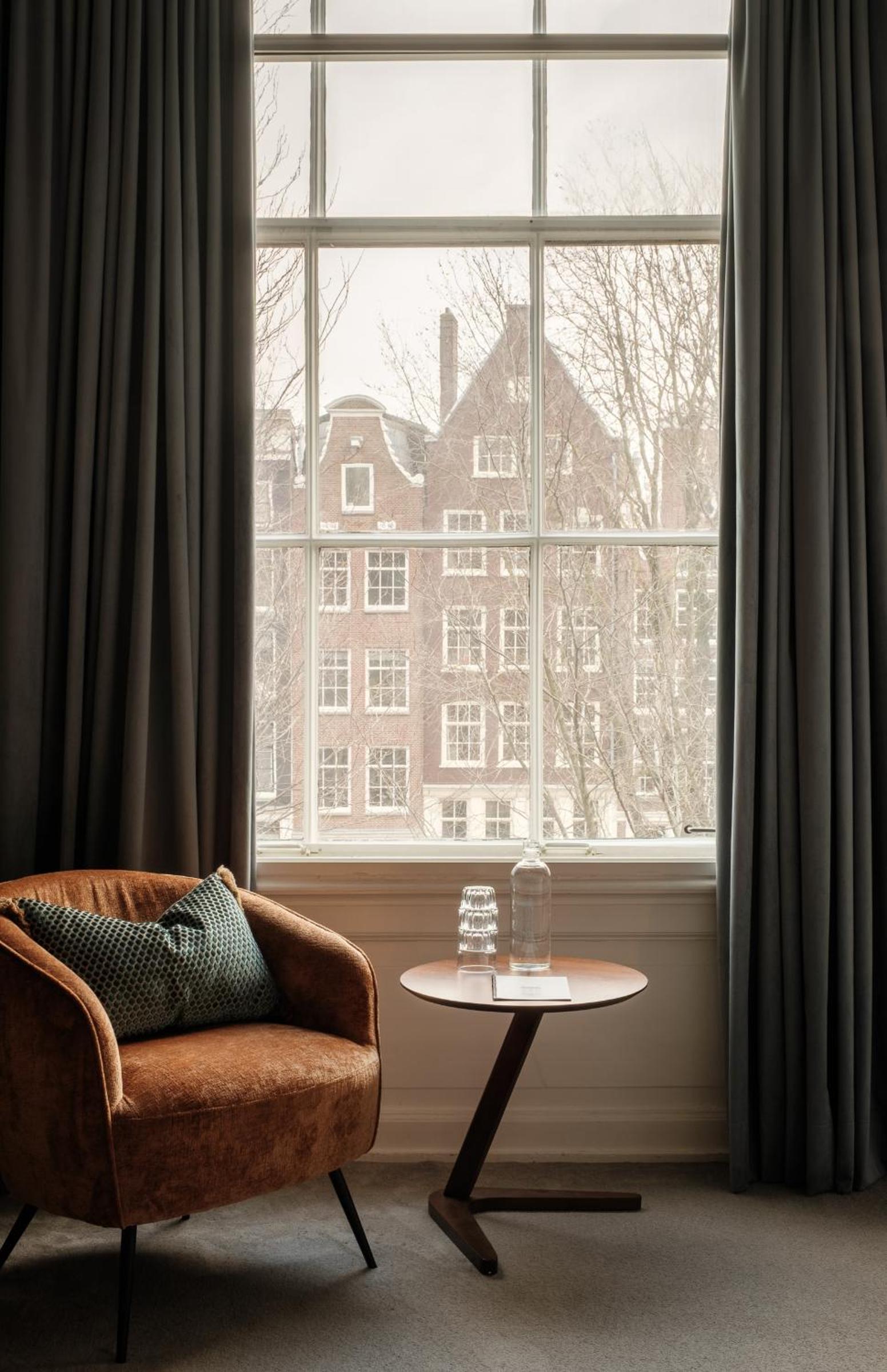 Triple Room with Canal View