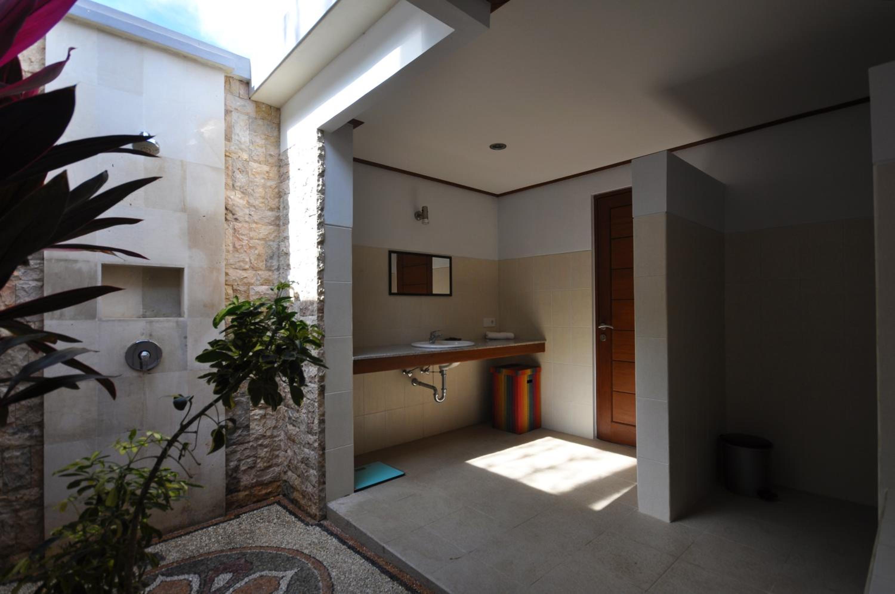 Headland Two-Bedroom Villa - Photo 11