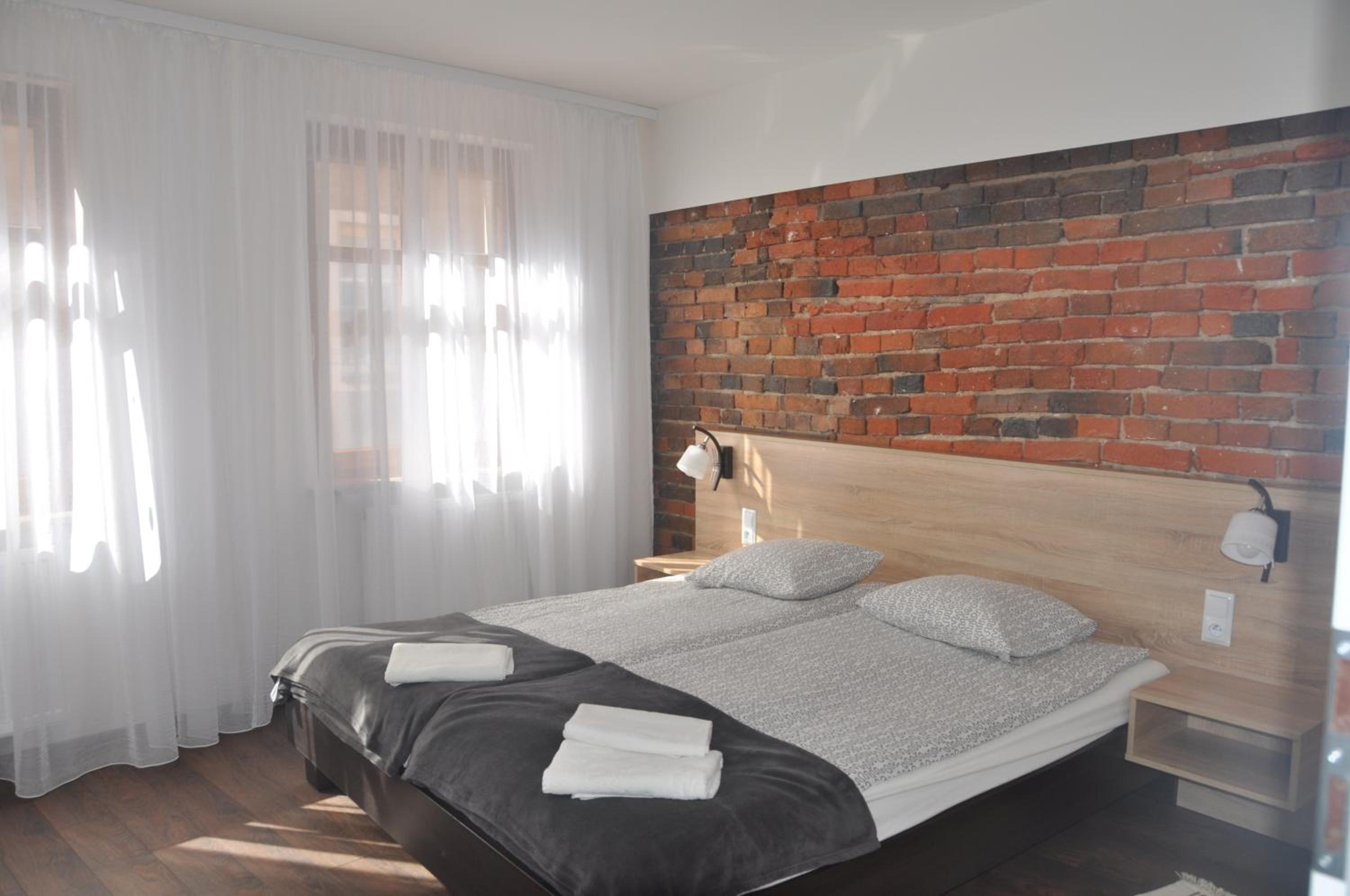 One-Bedroom Apartment - Photo 7