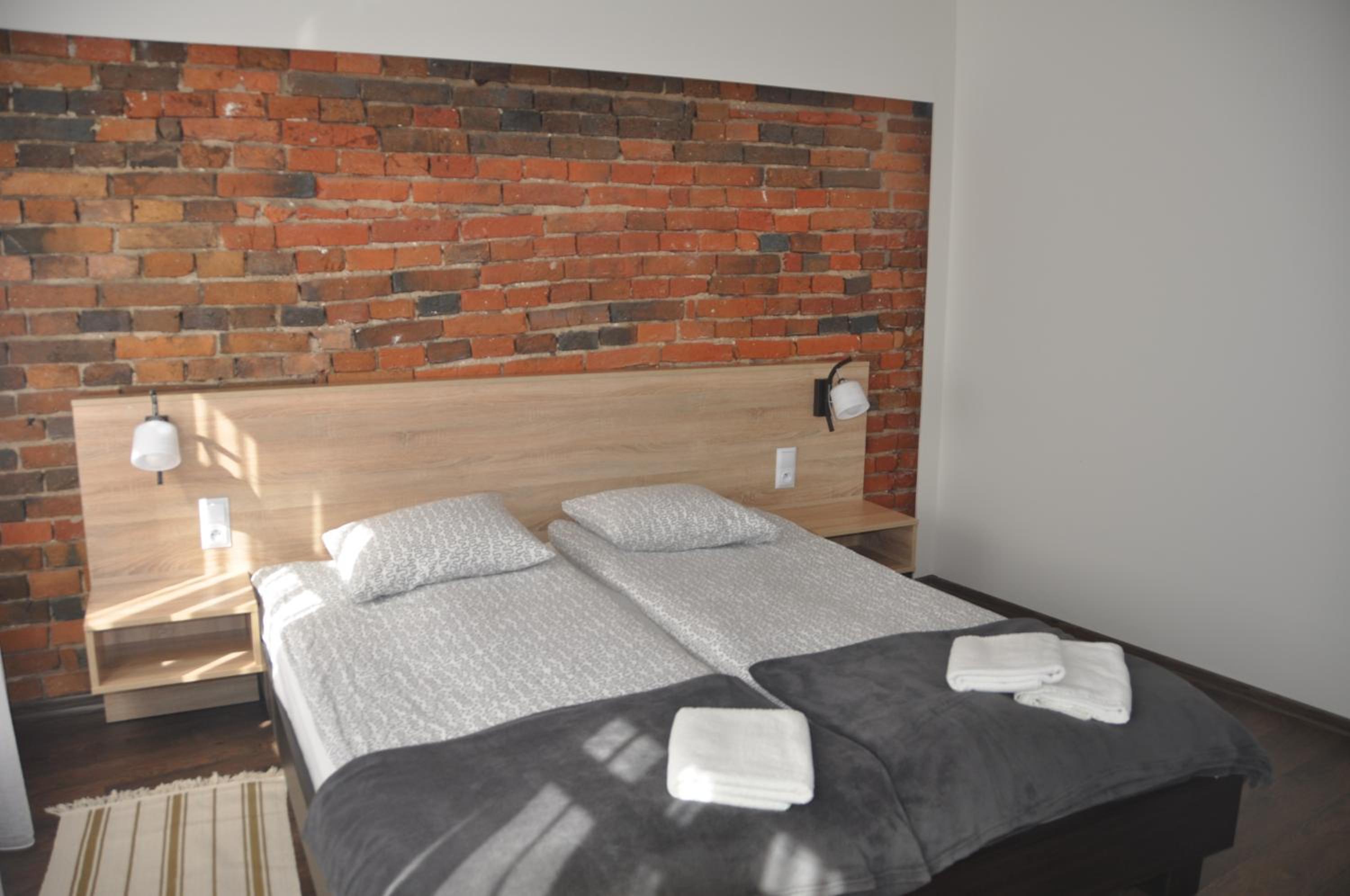 One-Bedroom Apartment - Photo 1