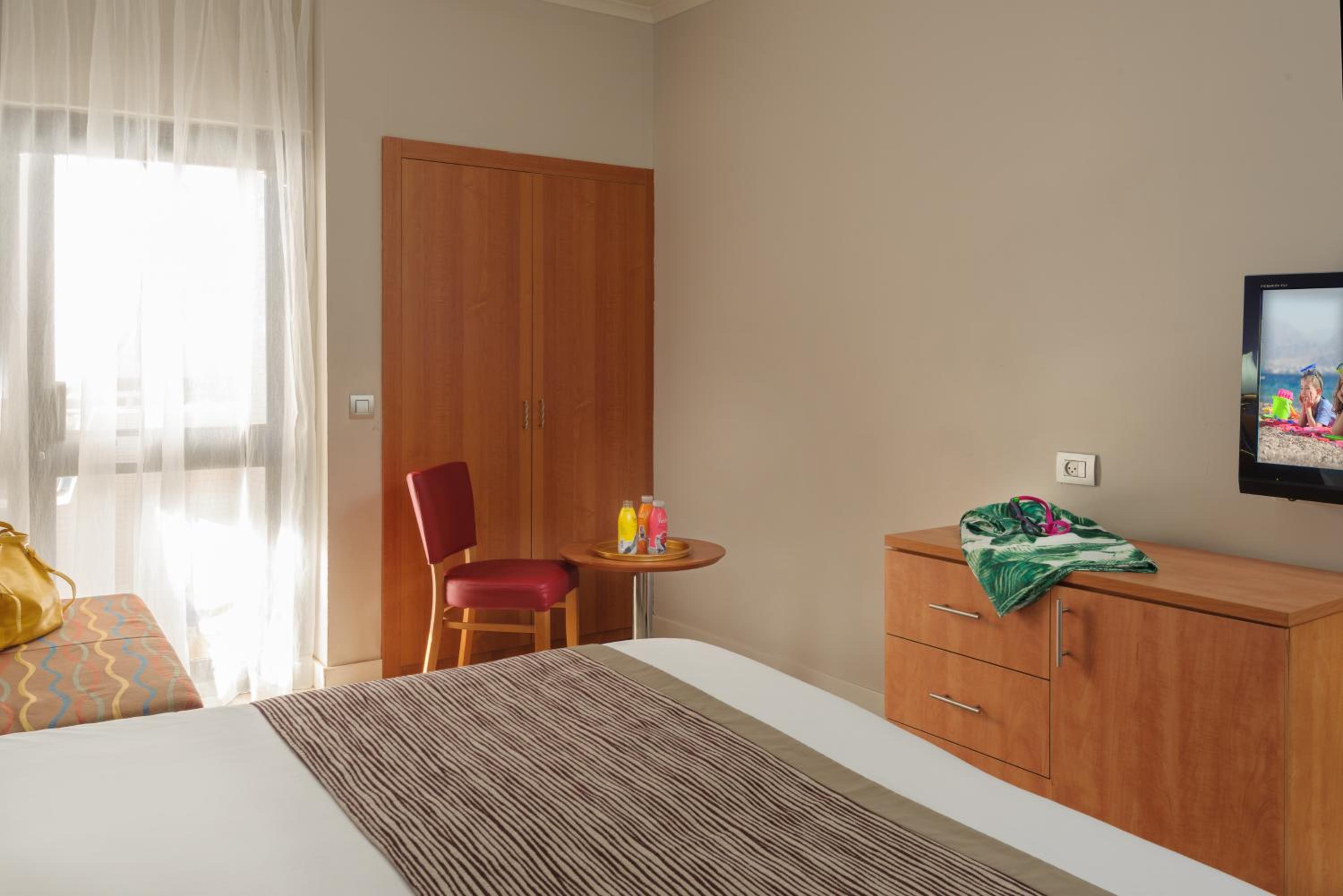 Superior Room (2 Adults +1 Child) photo 1
