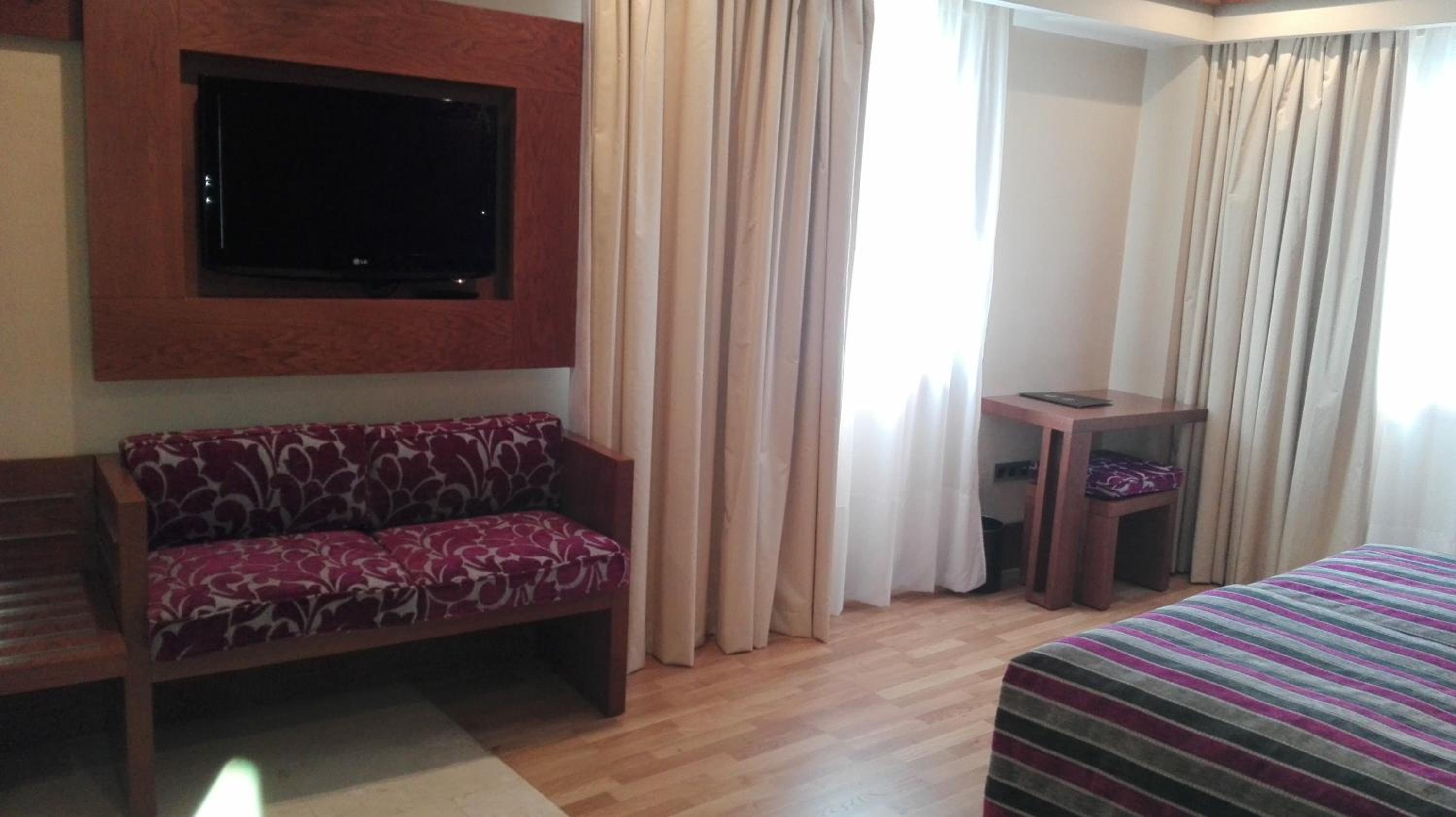 Double Room - Photo 22