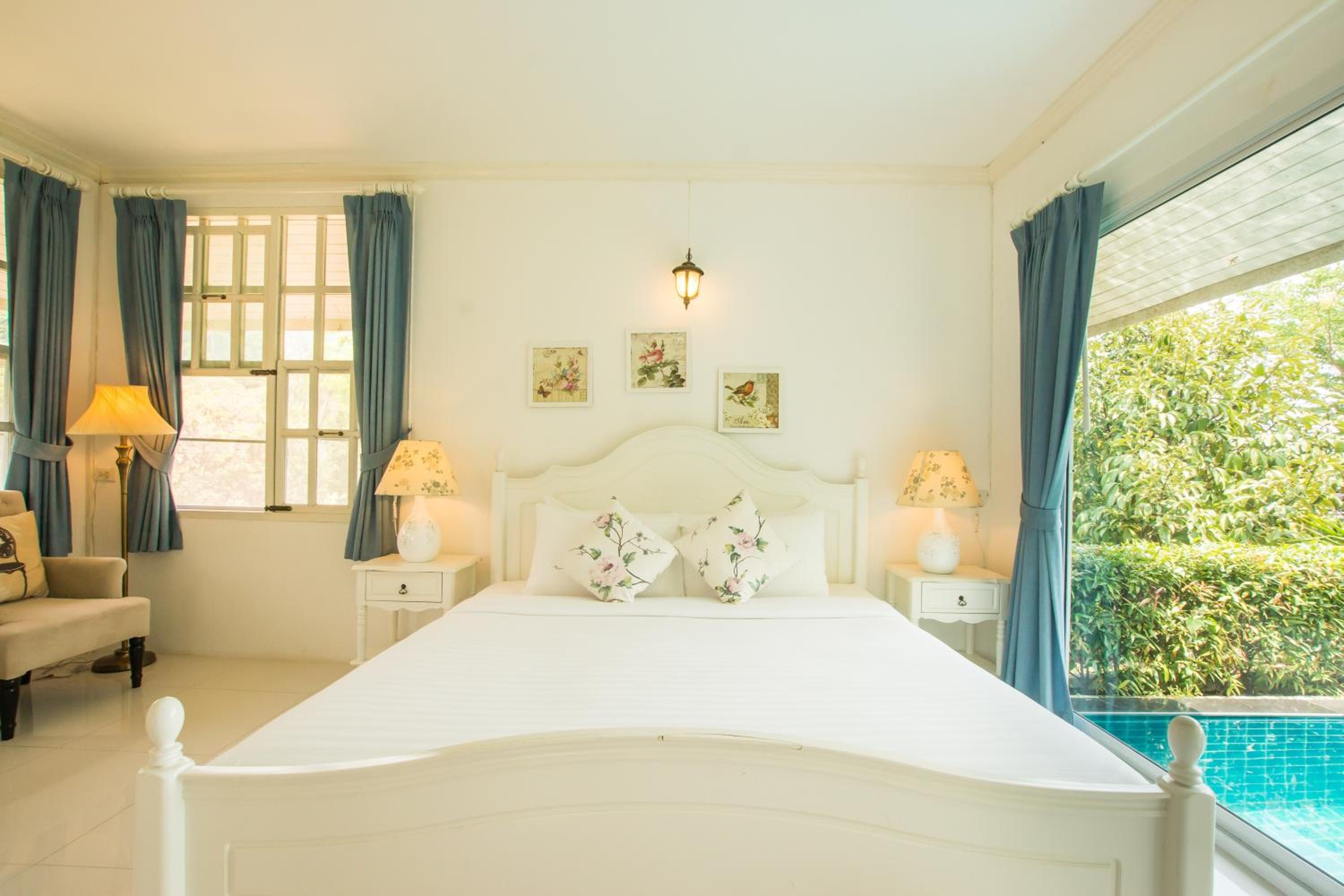 Villa with Private Pool photo 2