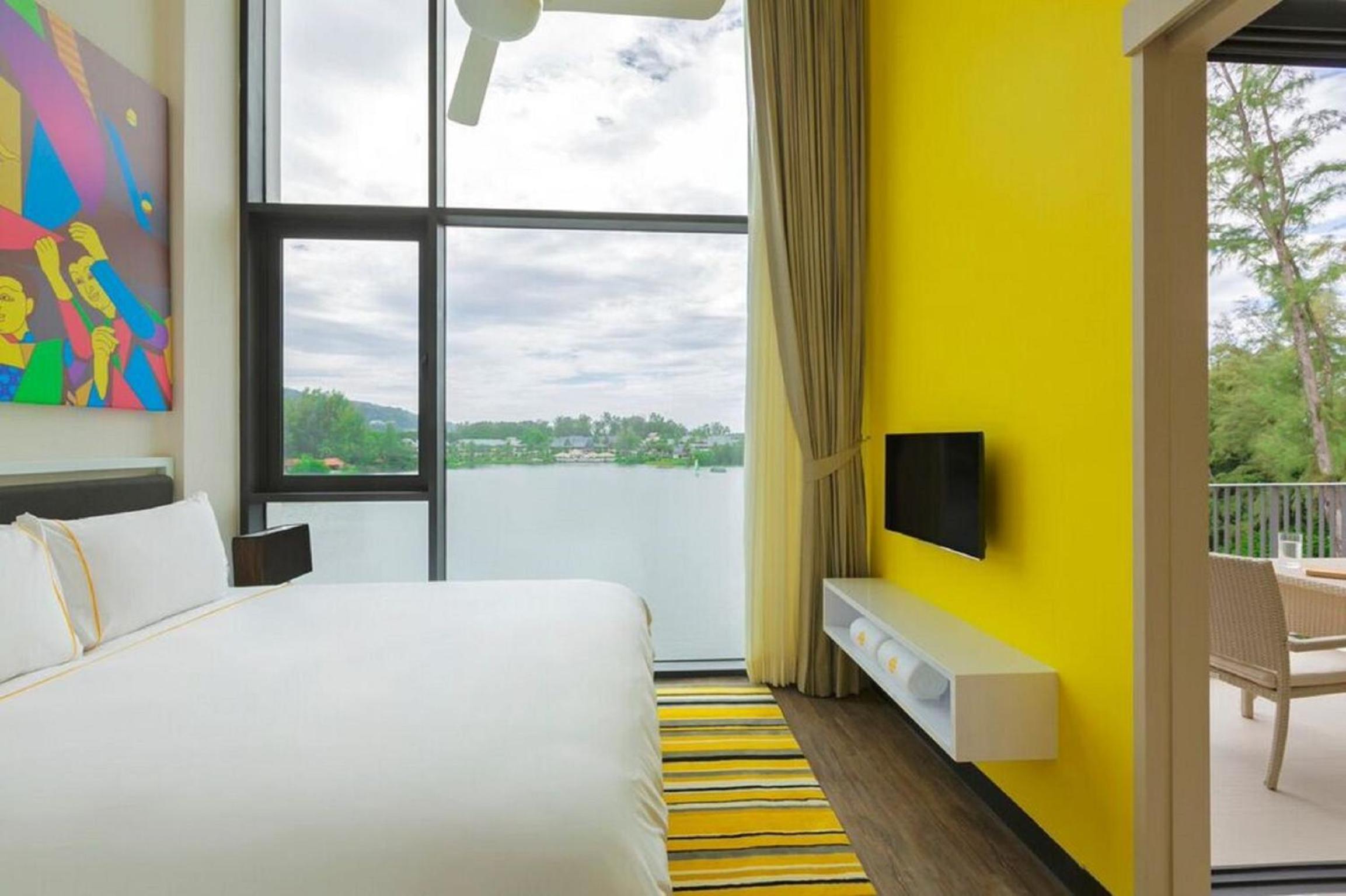 Two-bedroom Loft Suite with Lagoon View