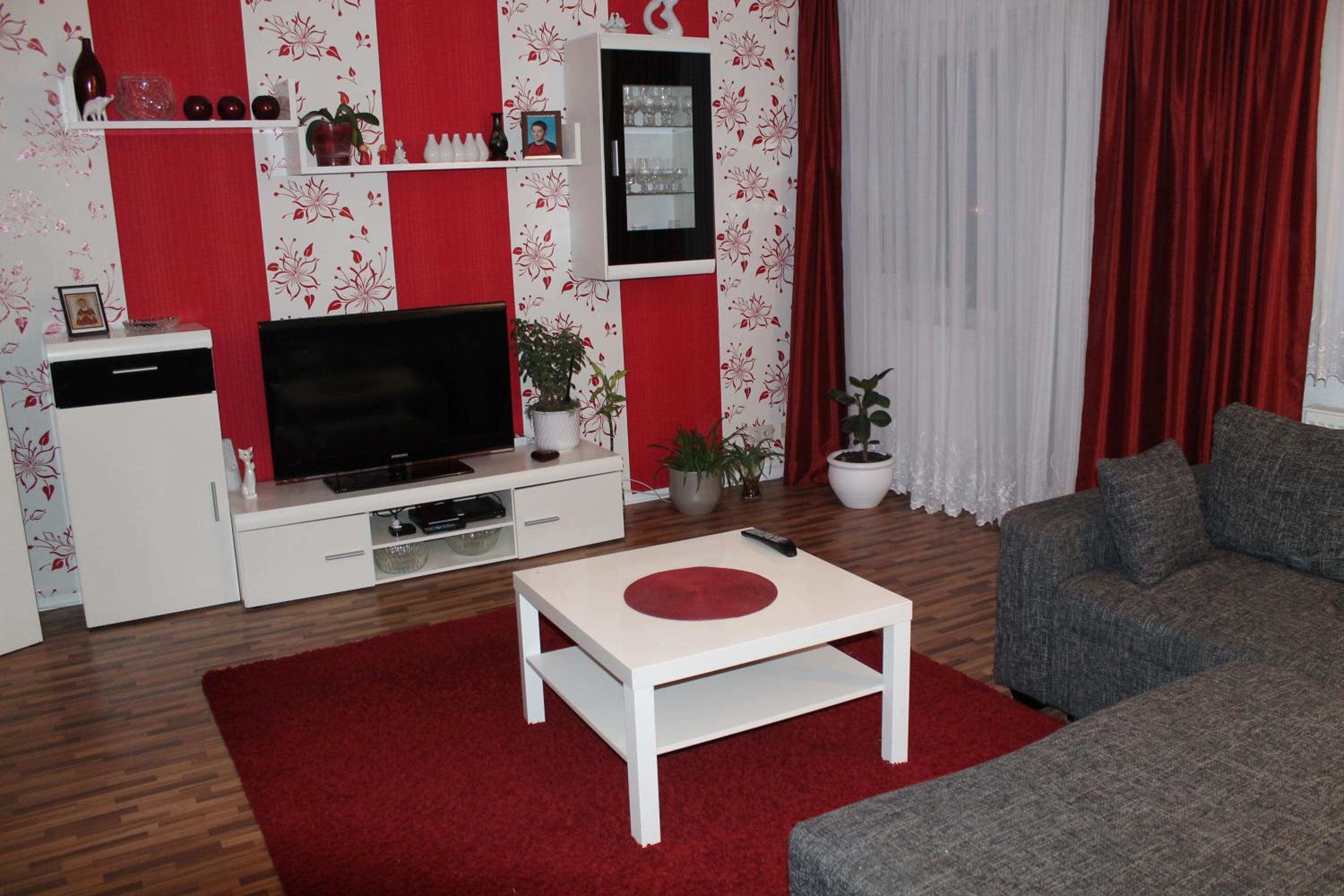 Two-Bedroom Apartment - near exhibition center, 30519 Hannover
