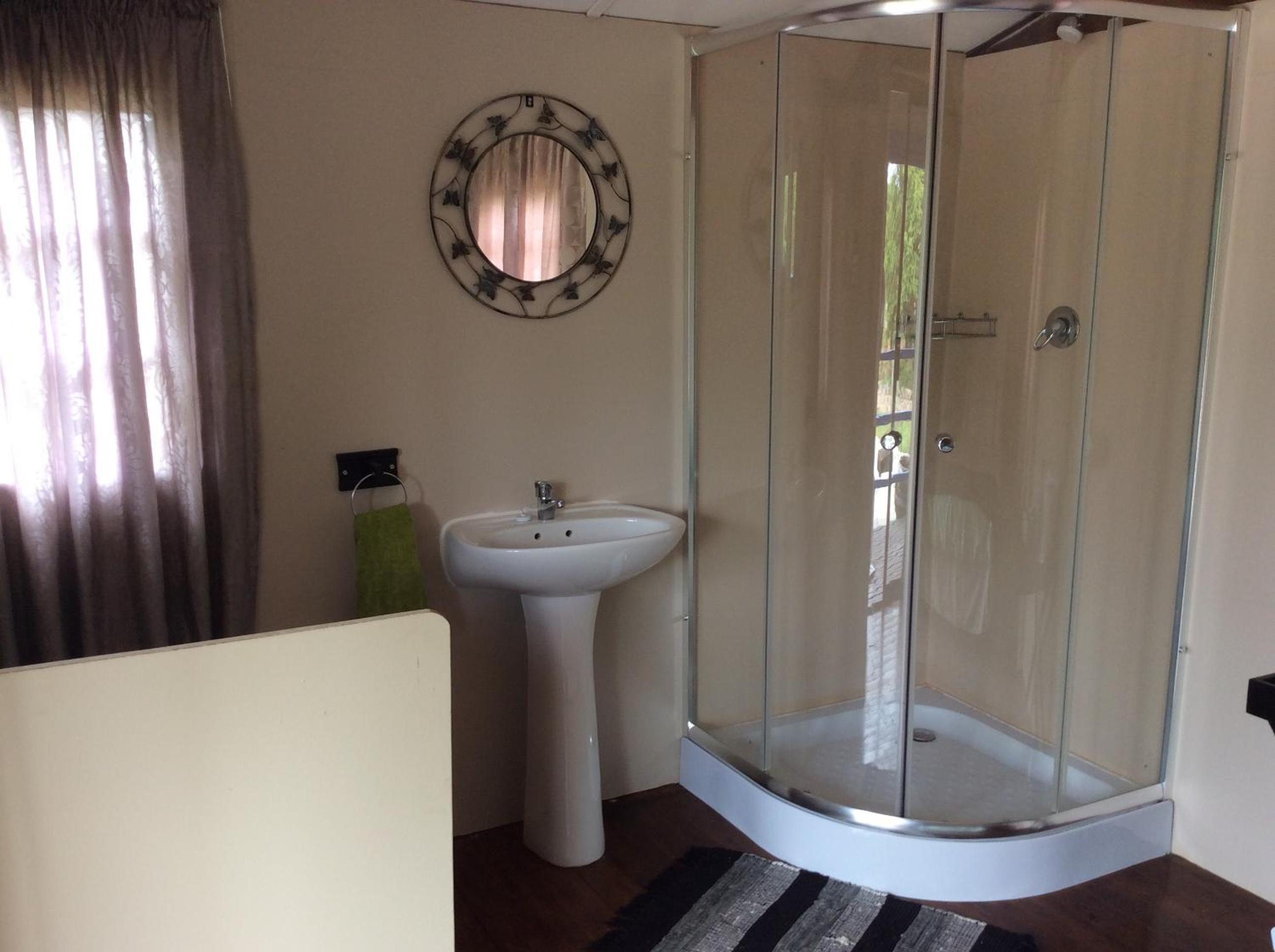 Double Room - Photo 7