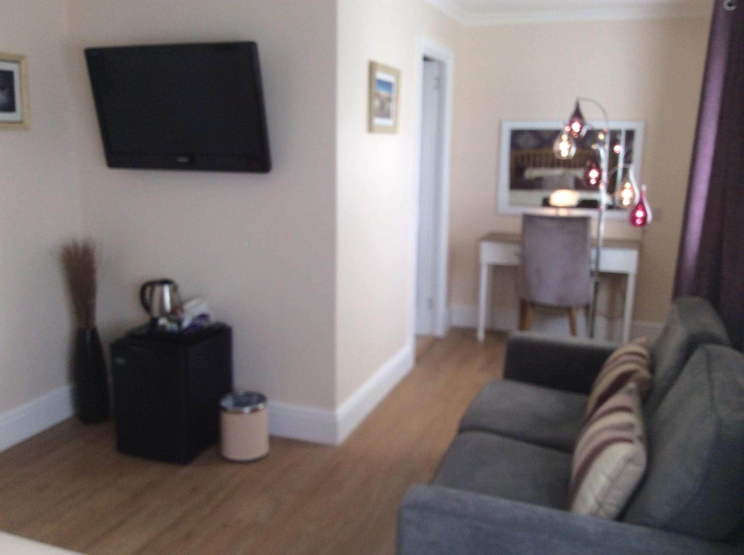 Deluxe King Room photo 3