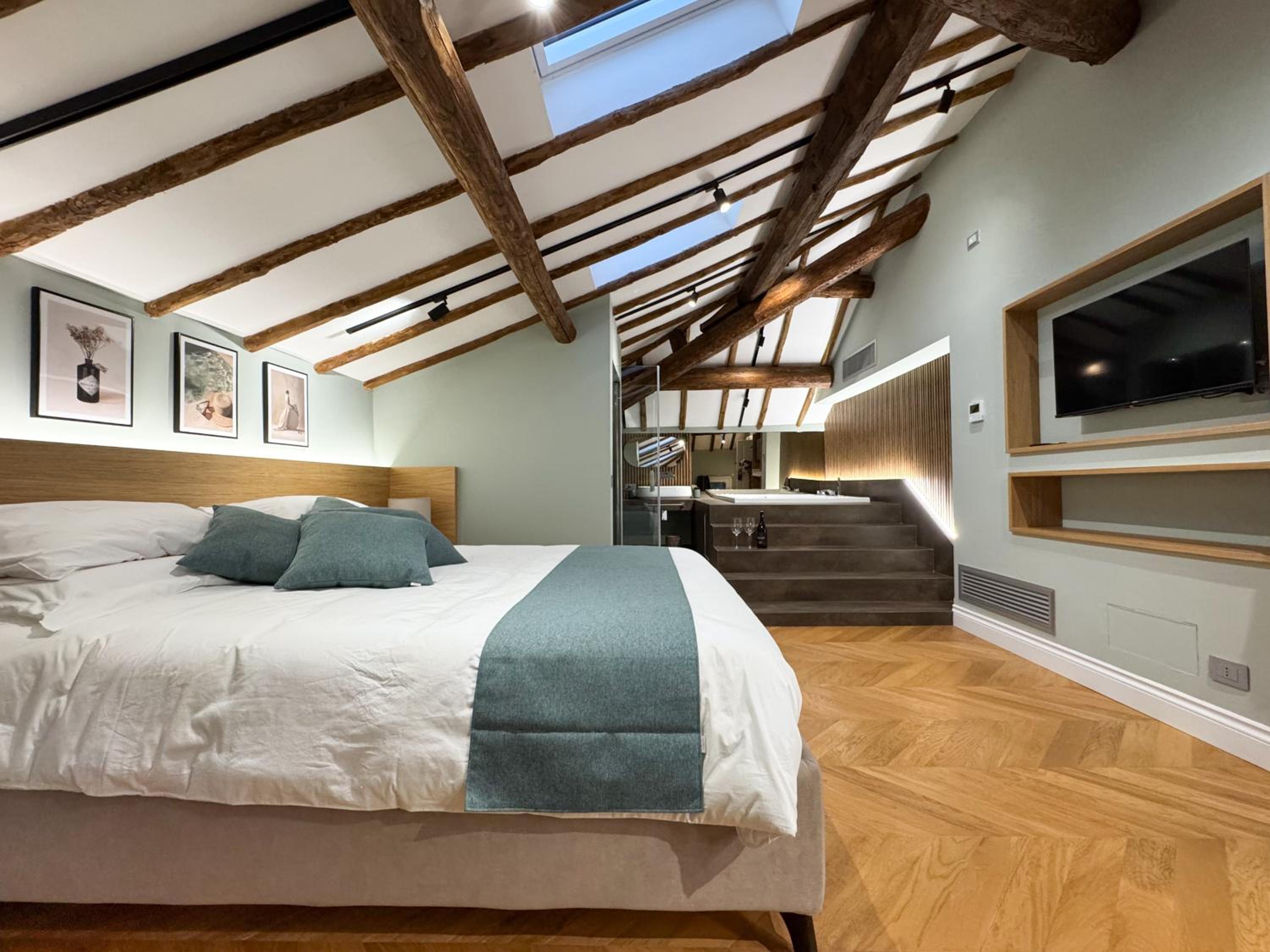 Double Room with Spa Bath