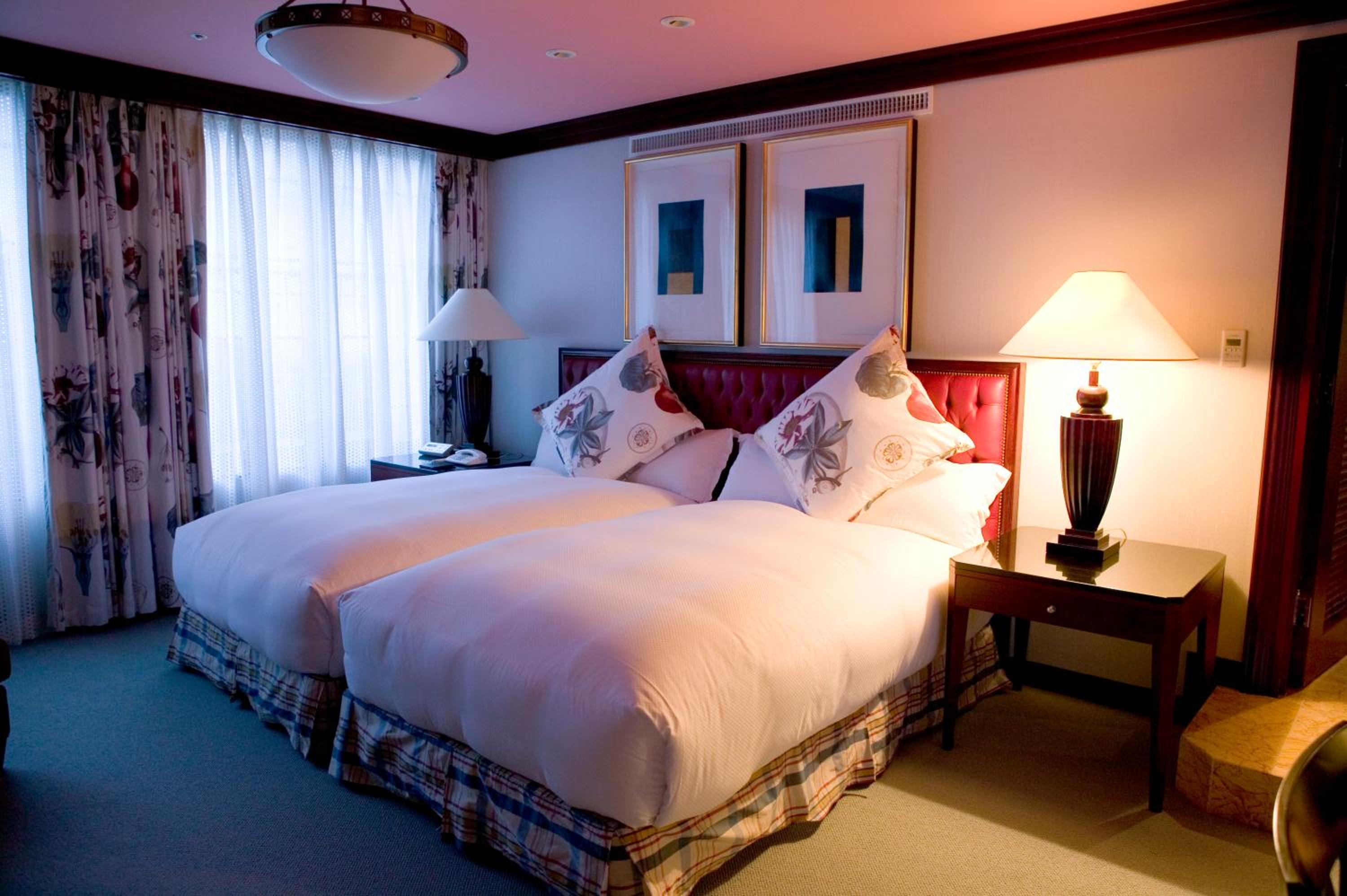 Junior Suite with Spa Bath