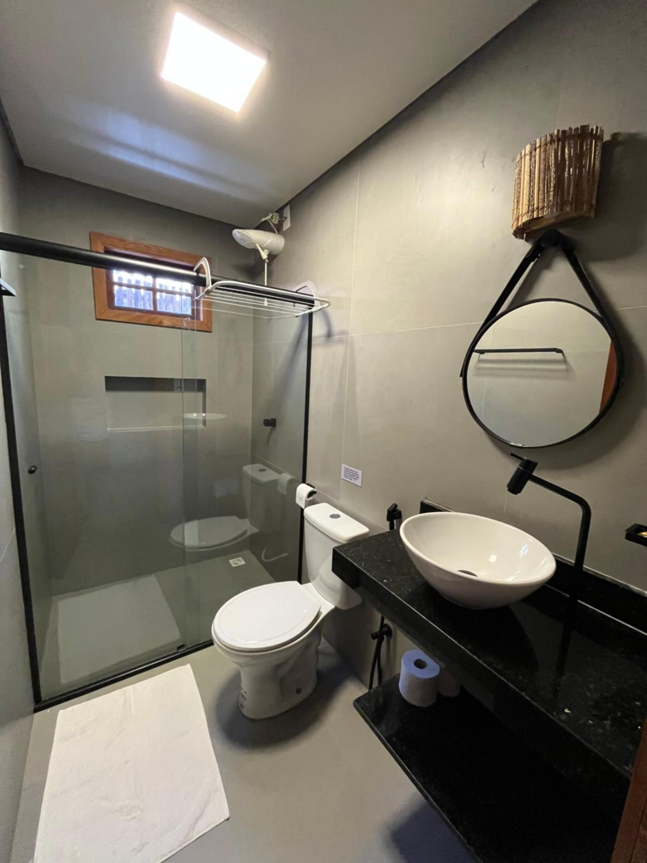 Suite with Balcony - Photo 6