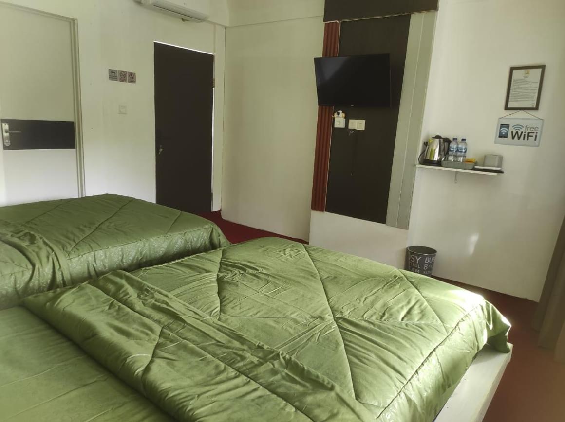 Double or Twin Room with Balcony photo 1