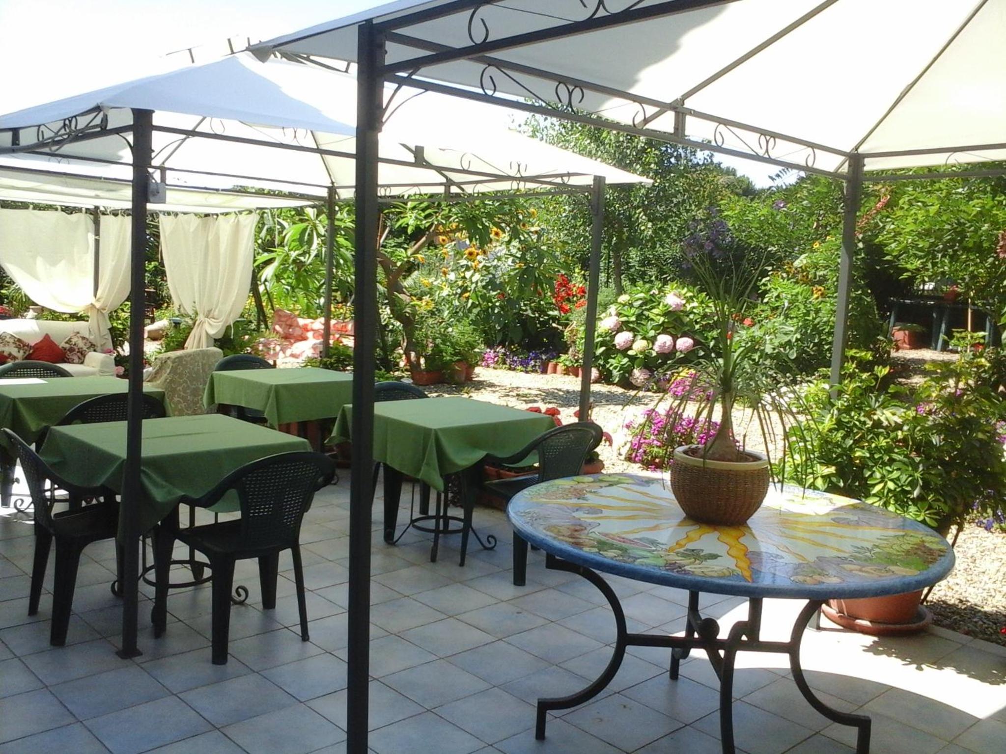 Deluxe Double Room with Balcony and Sea View photo 2