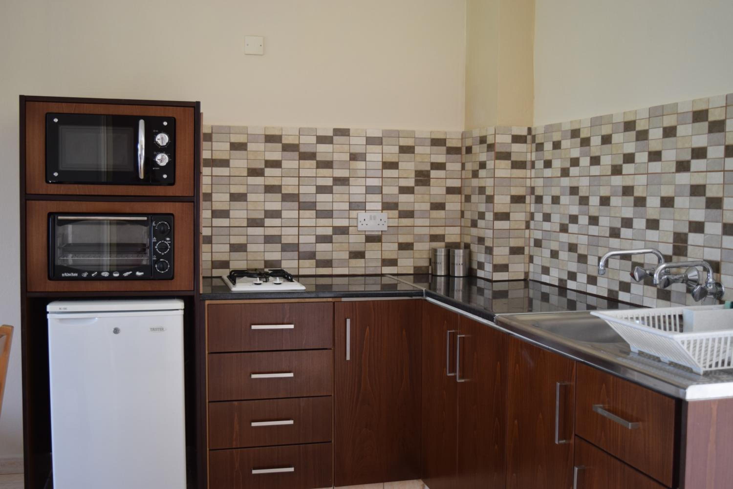 One-Bedroom Apartment (2 Adults + 1 Child) - Photo 16