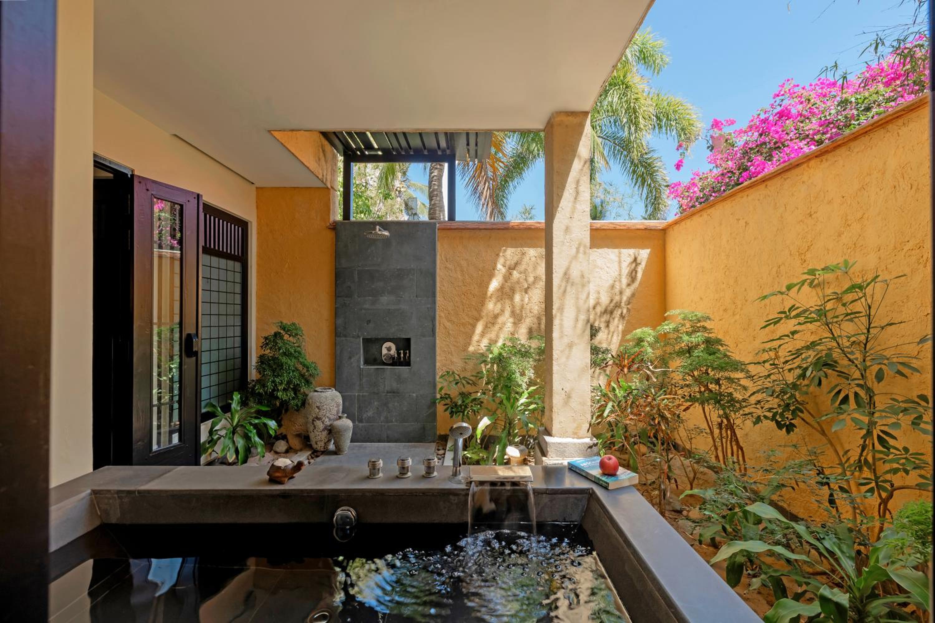 One-Bedroom Beach Front Pool Villa - Photo 3