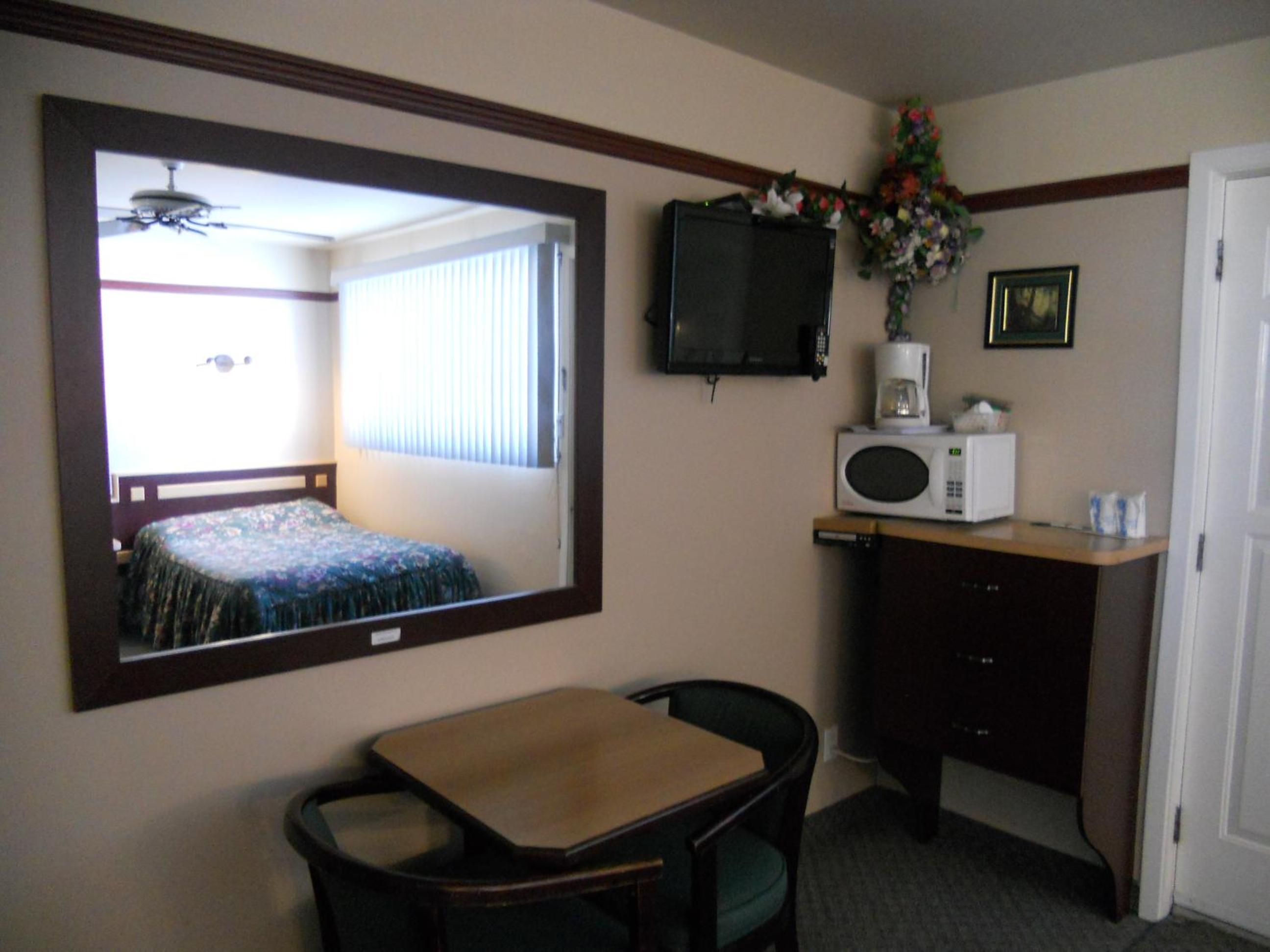Standard Twin Room photo 3