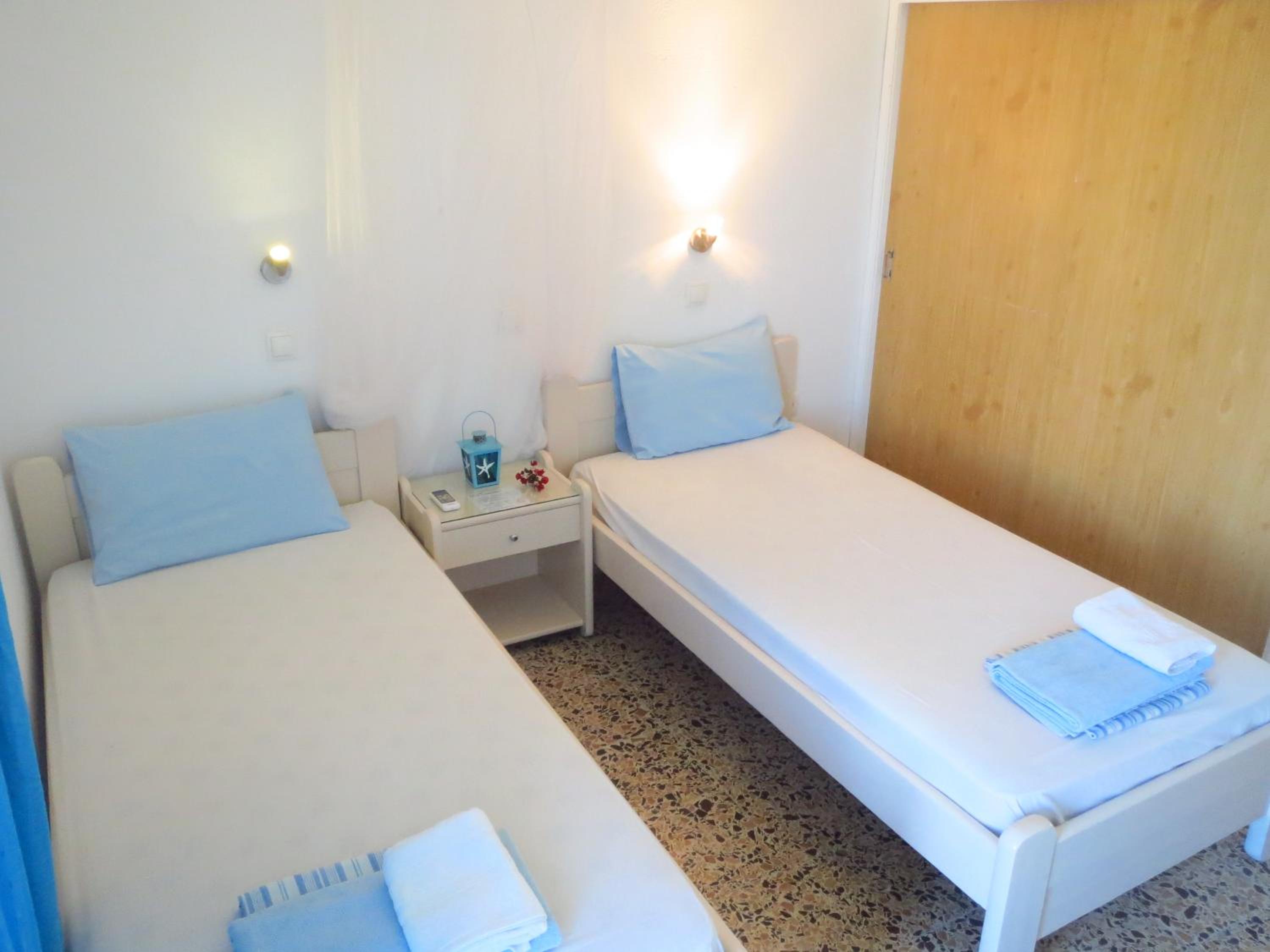Bed in 4-Bed Mixed Dormitory Room photo 1