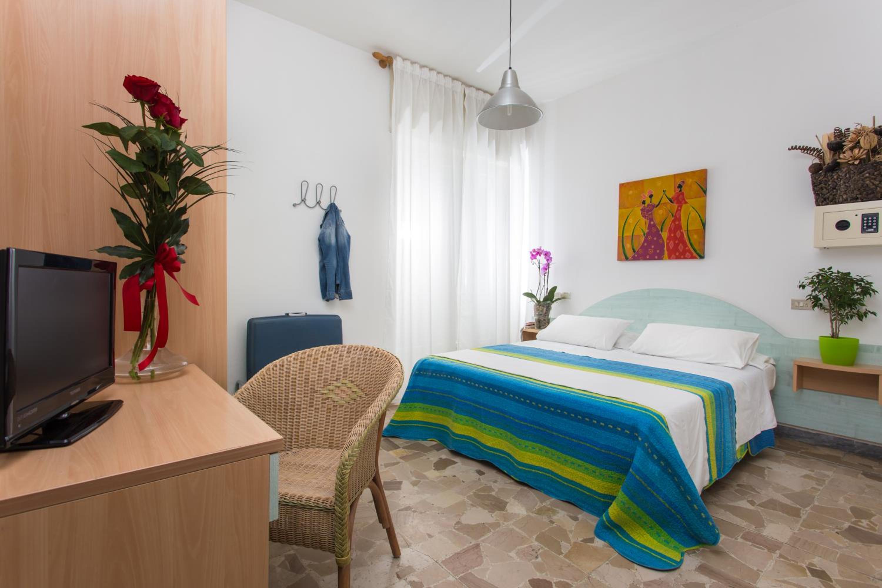 Single Room photo 1
