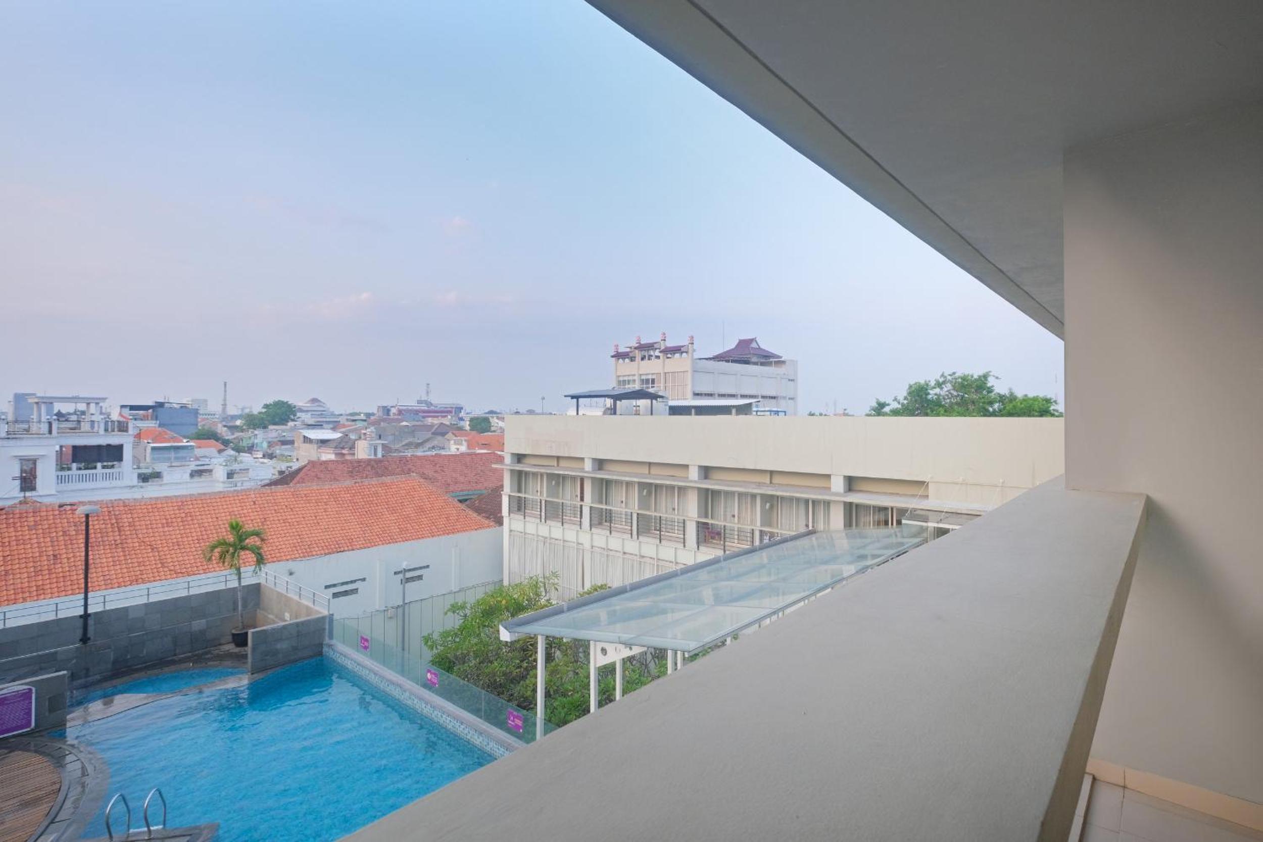 Deluxe Double or Twin Room with Pool View - Photo 5