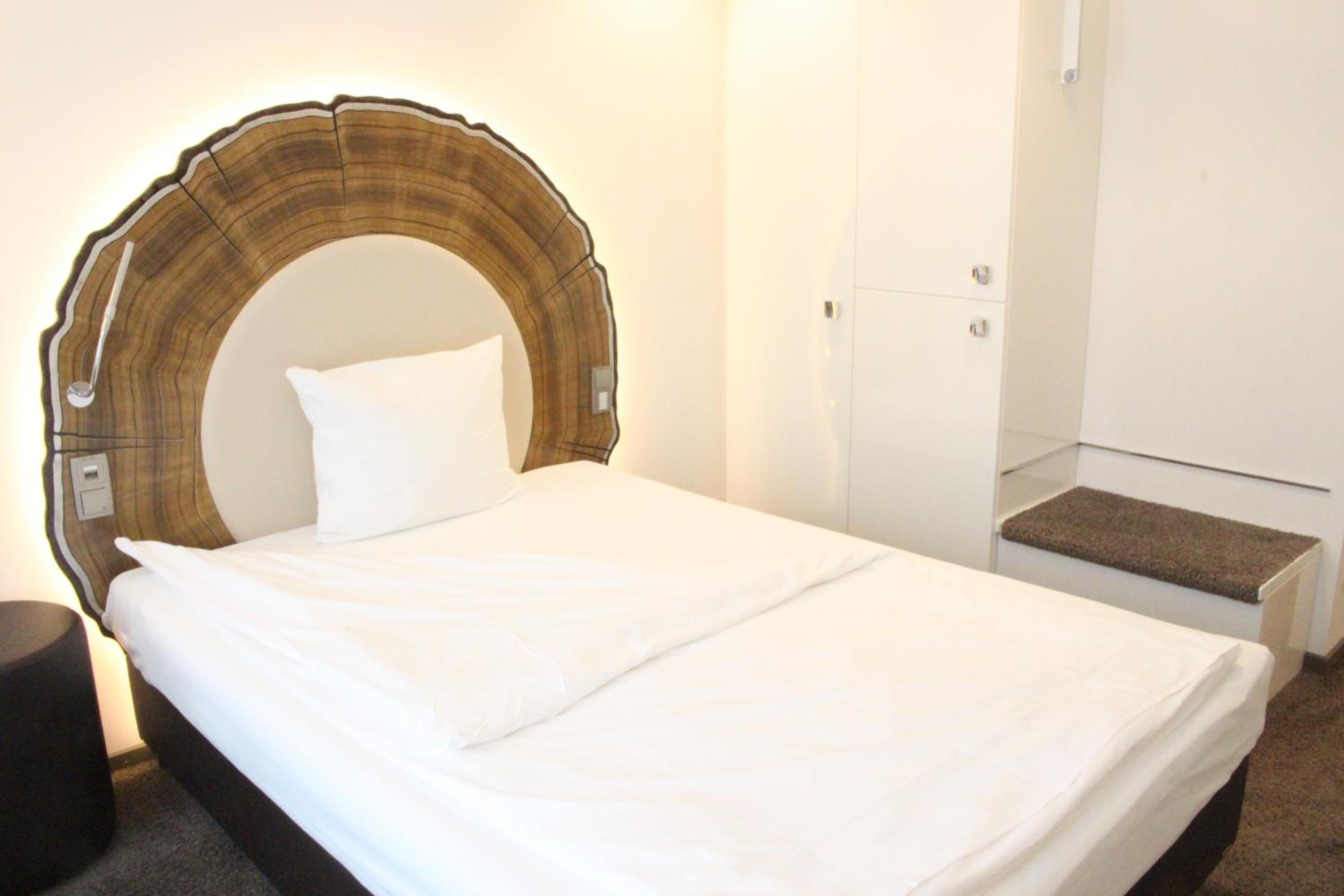 Single Room photo 2