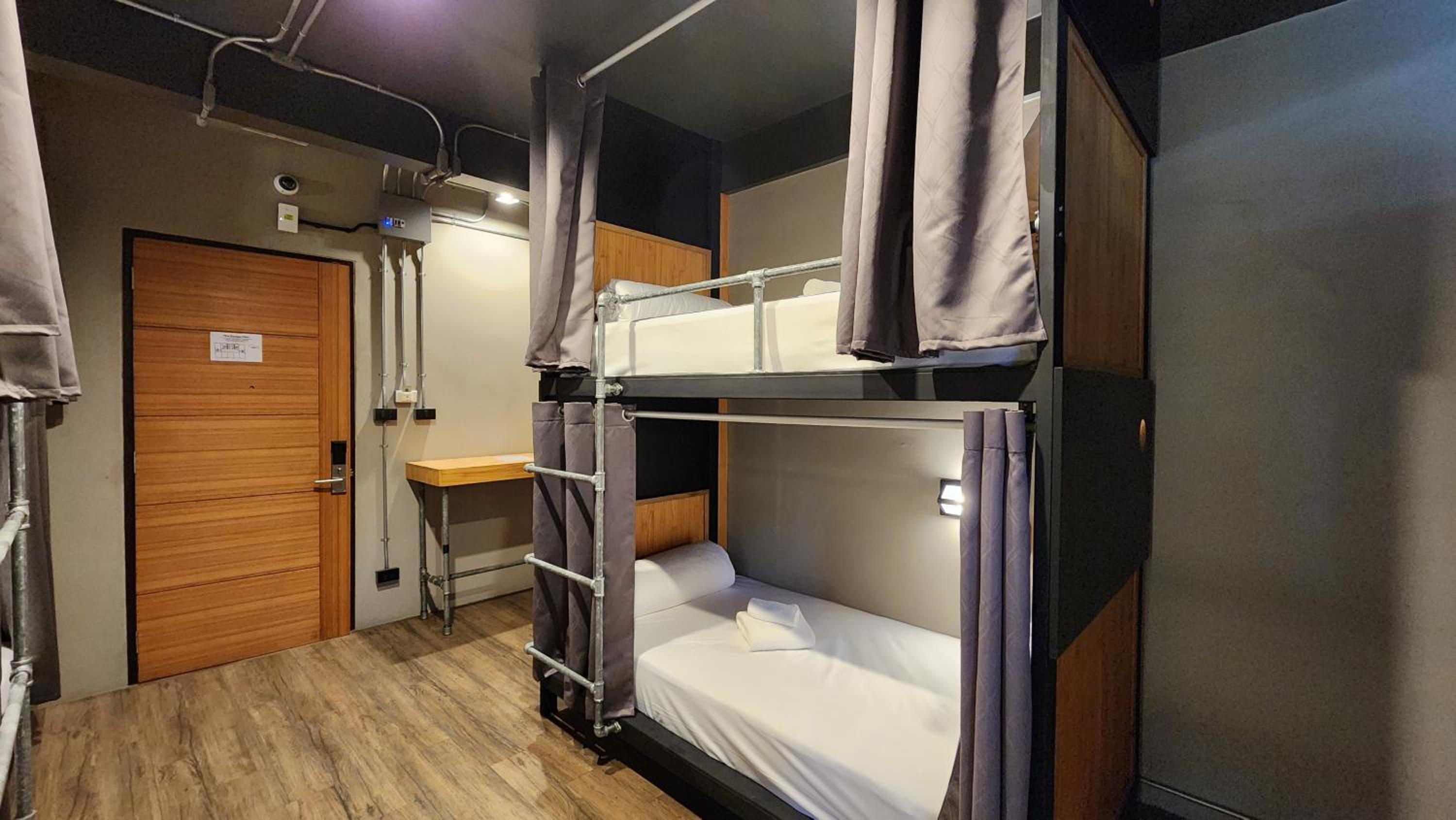 4-Bed Mixed Dormitory Room photo 2