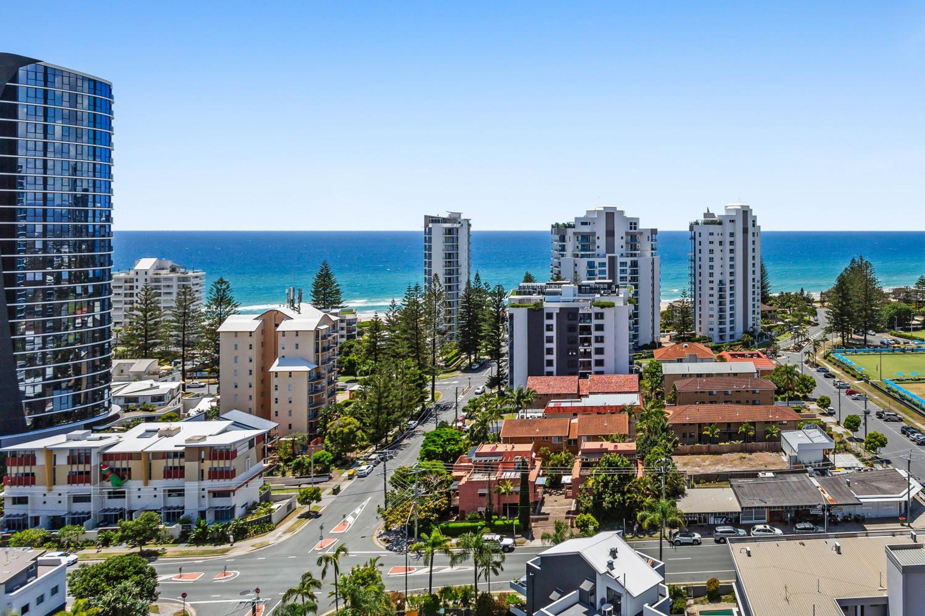 L15 2 Bedroom Apartment with Seaviews