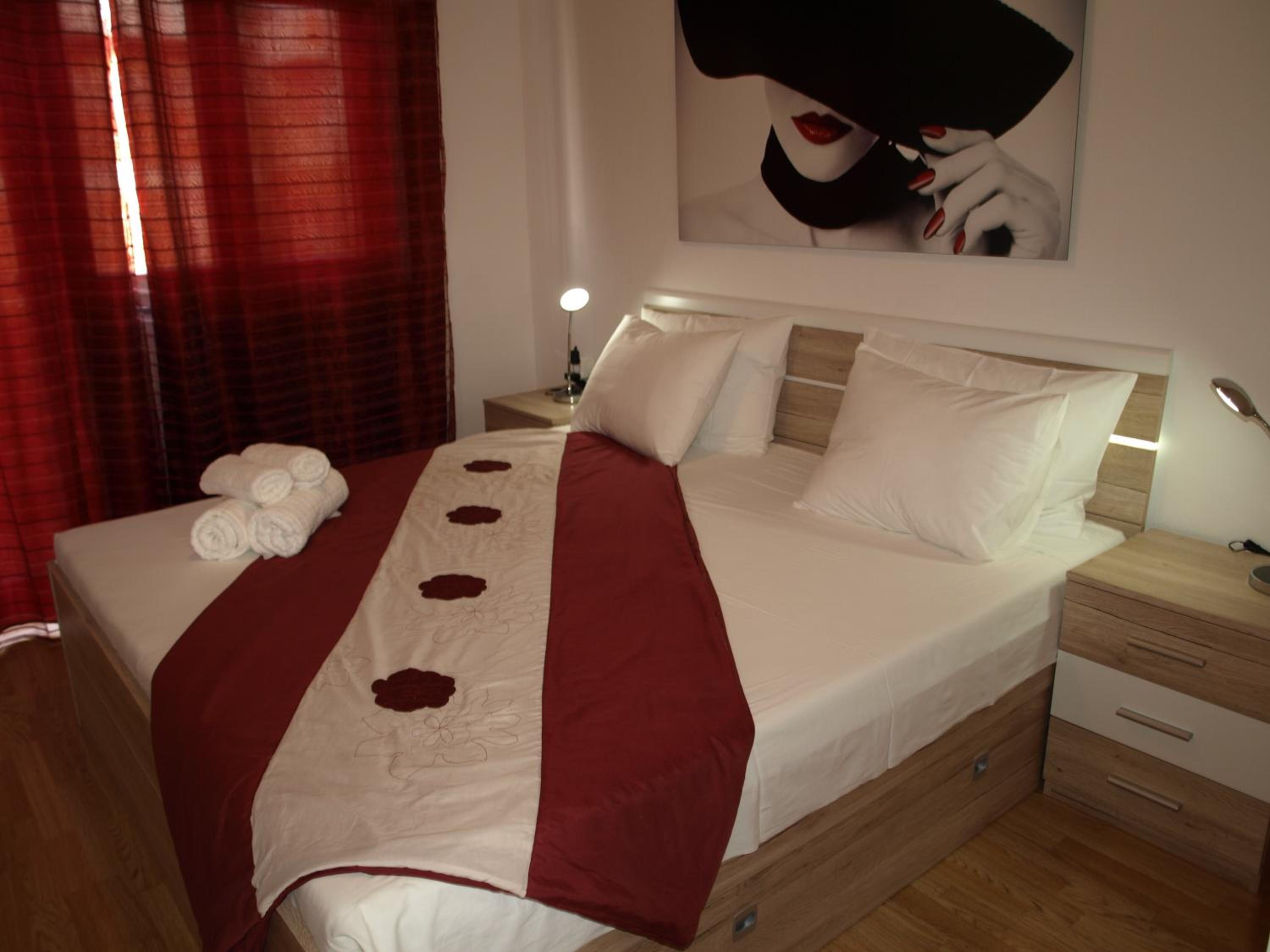 Deluxe Double Room with Balcony and Sea View