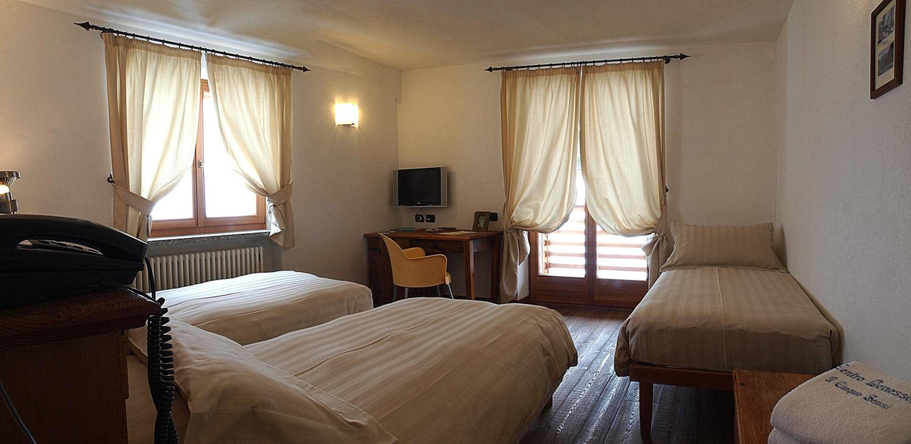 Double Room with Extra Bed - Photo 11