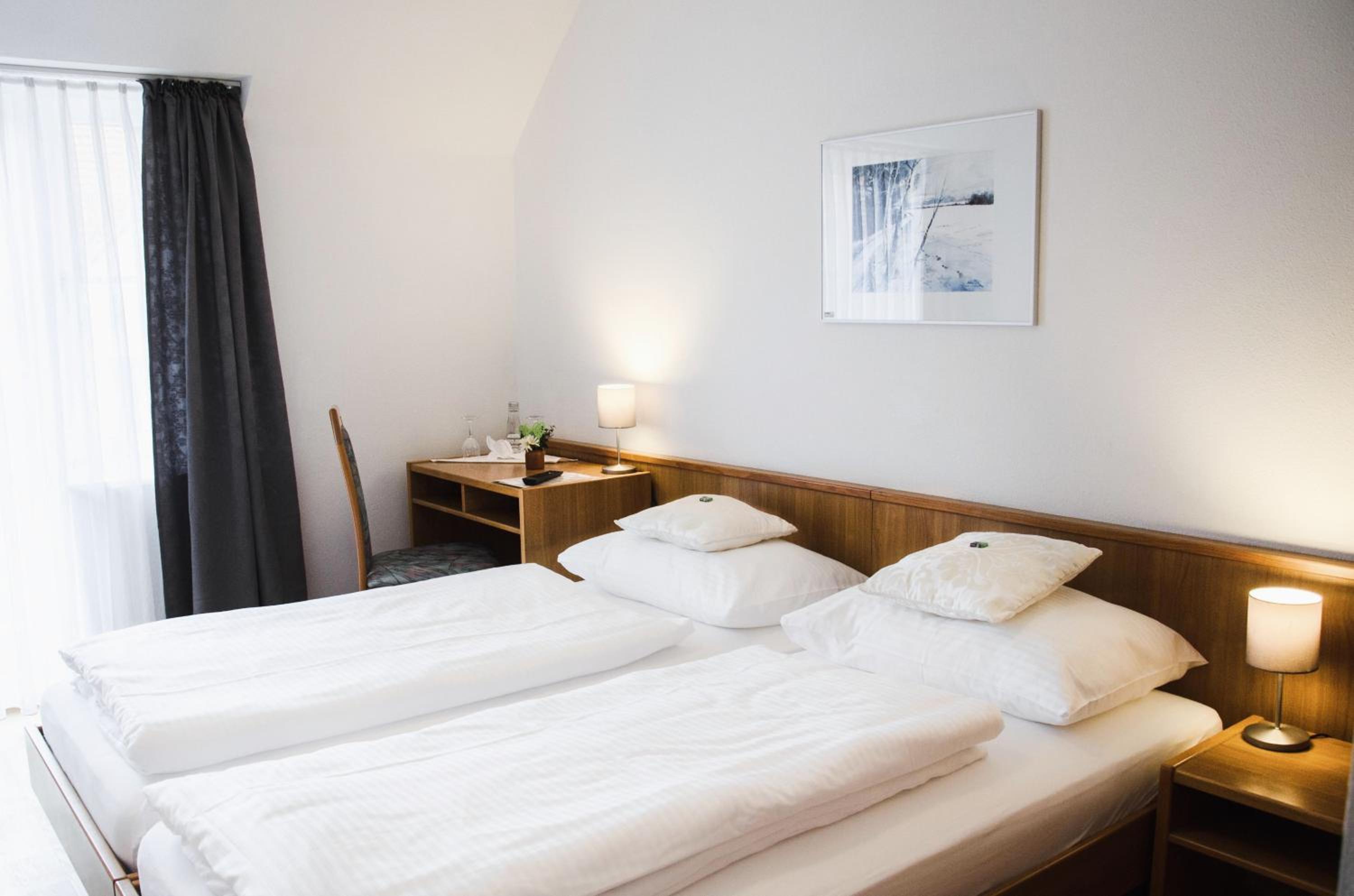 Double Room with Private Bathroom photo 2