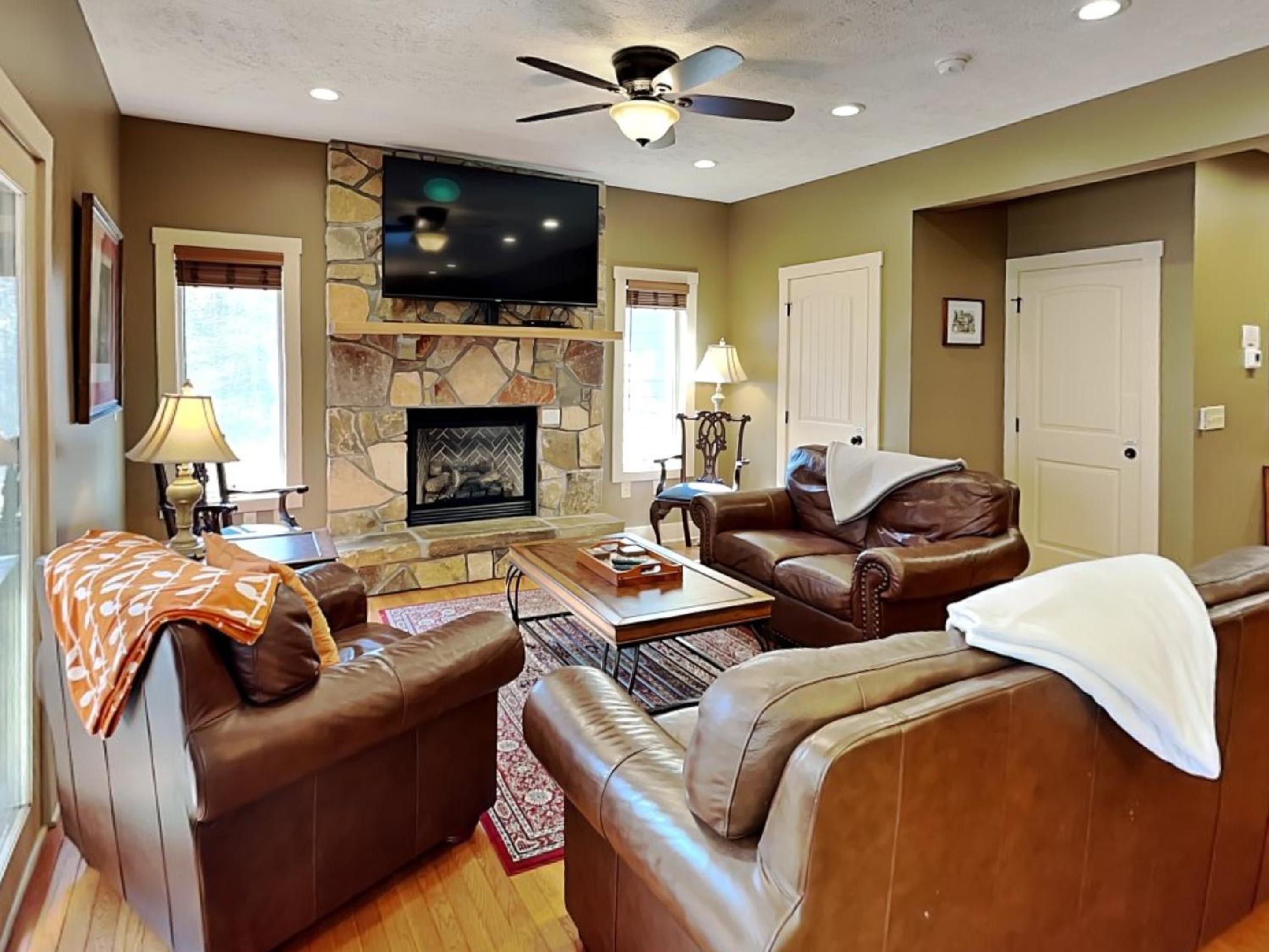 Three-Bedroom House photo 1