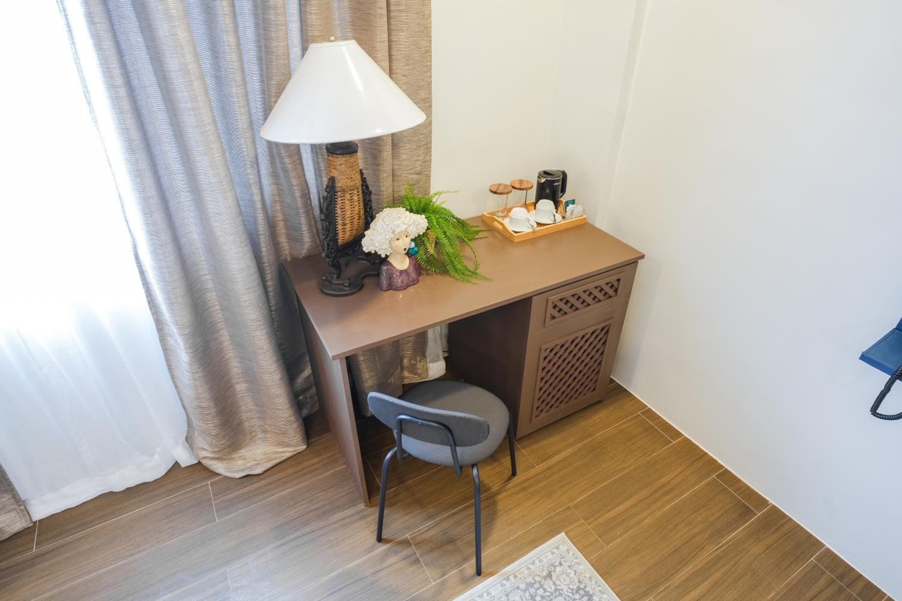 Executive Suite photo 1