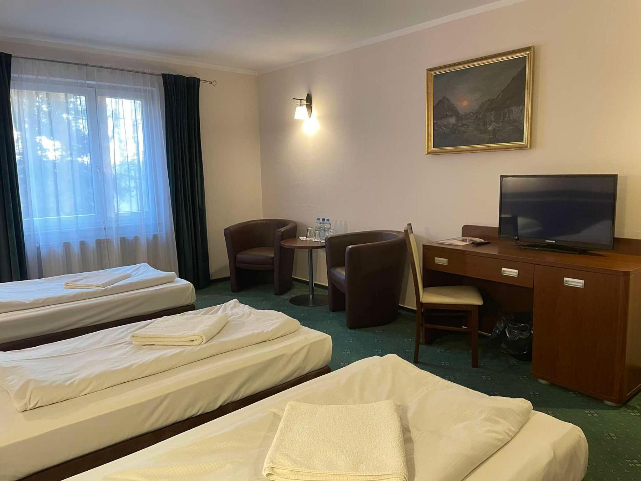 Standard Triple Room - Photo 3