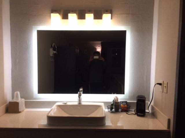 King Room - Non-Smoking photo 3
