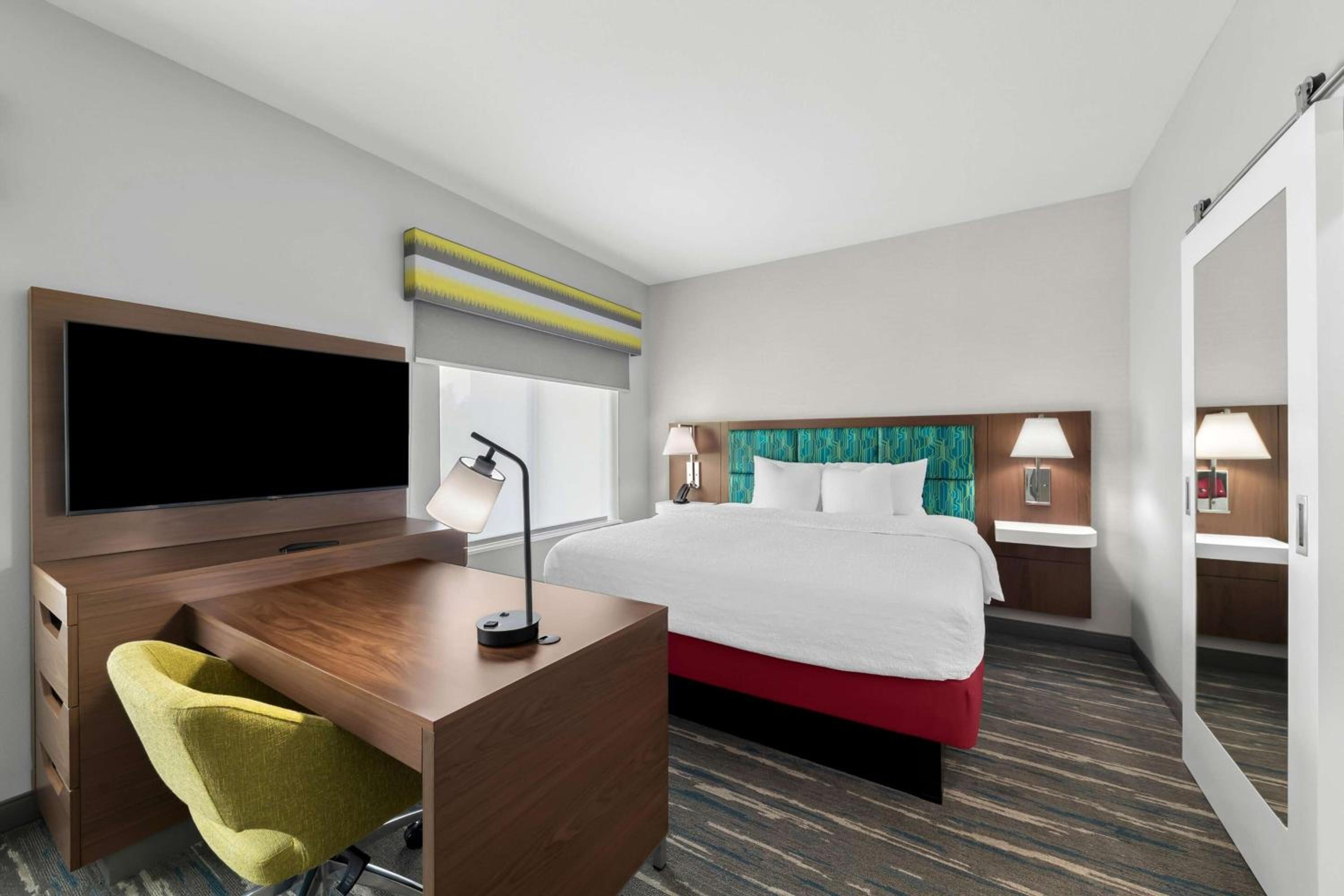King Room - Hearing Access - Photo 4