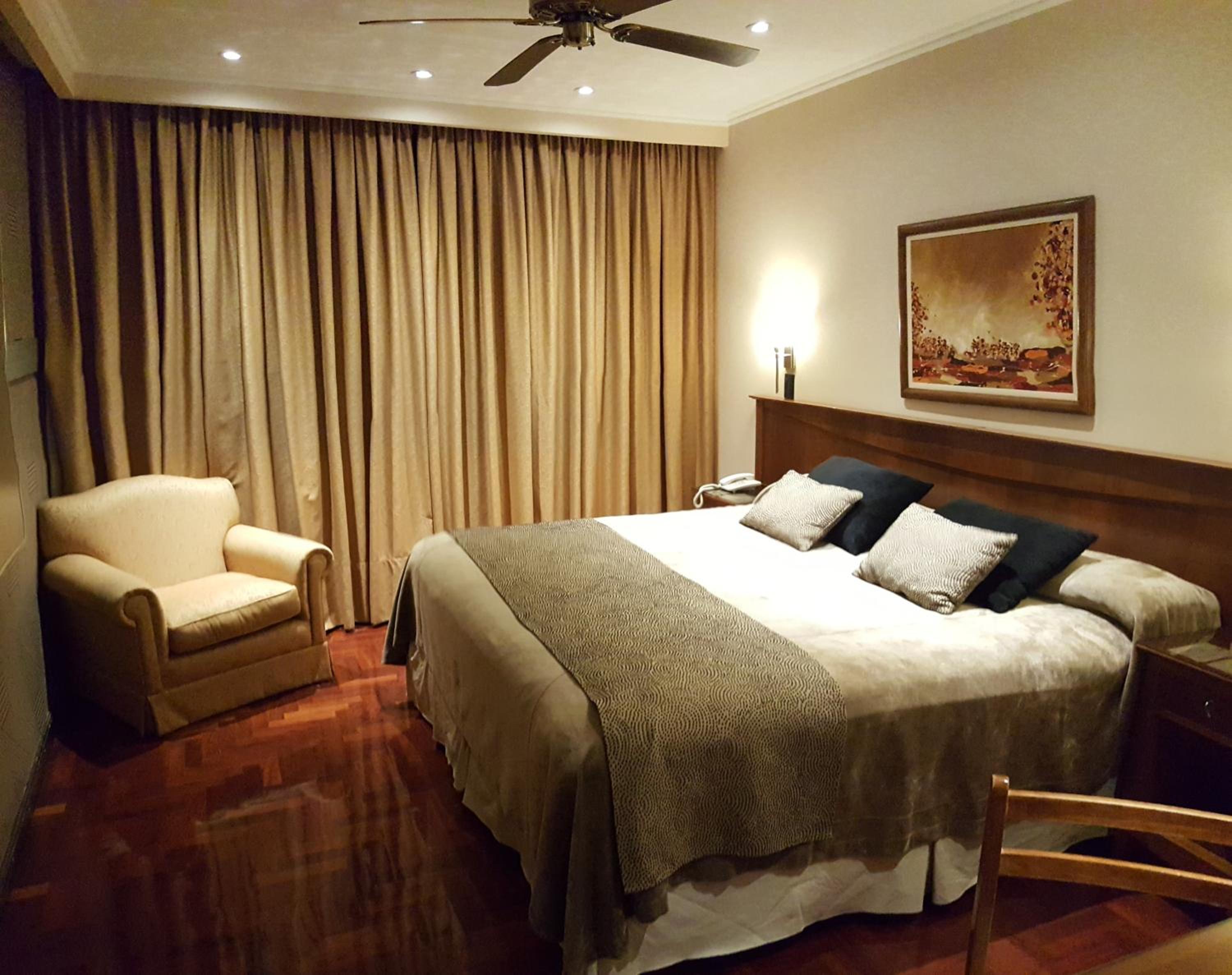 Executive Room photo 1