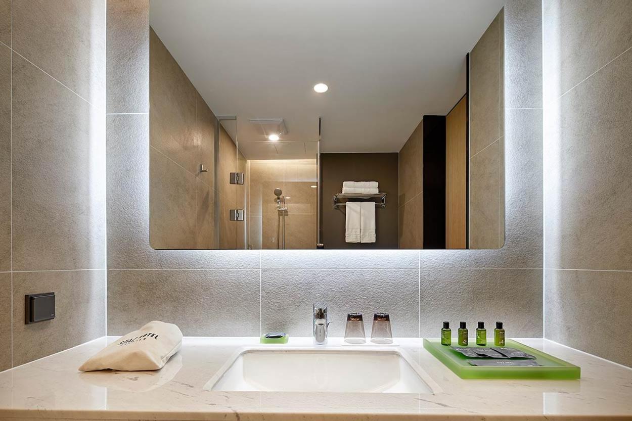Deluxe Twin Room - Photo 2