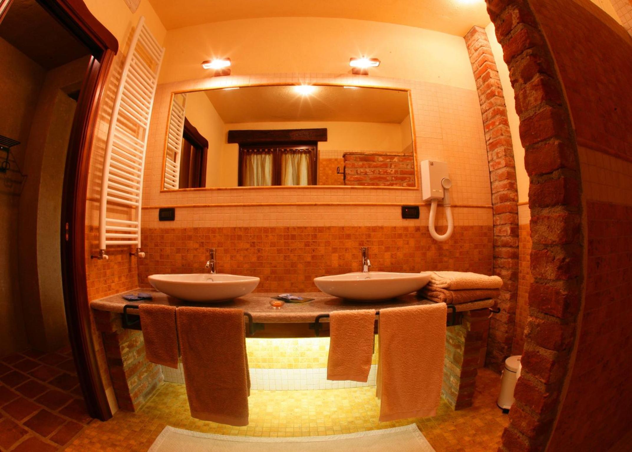 Double Room - Photo 4