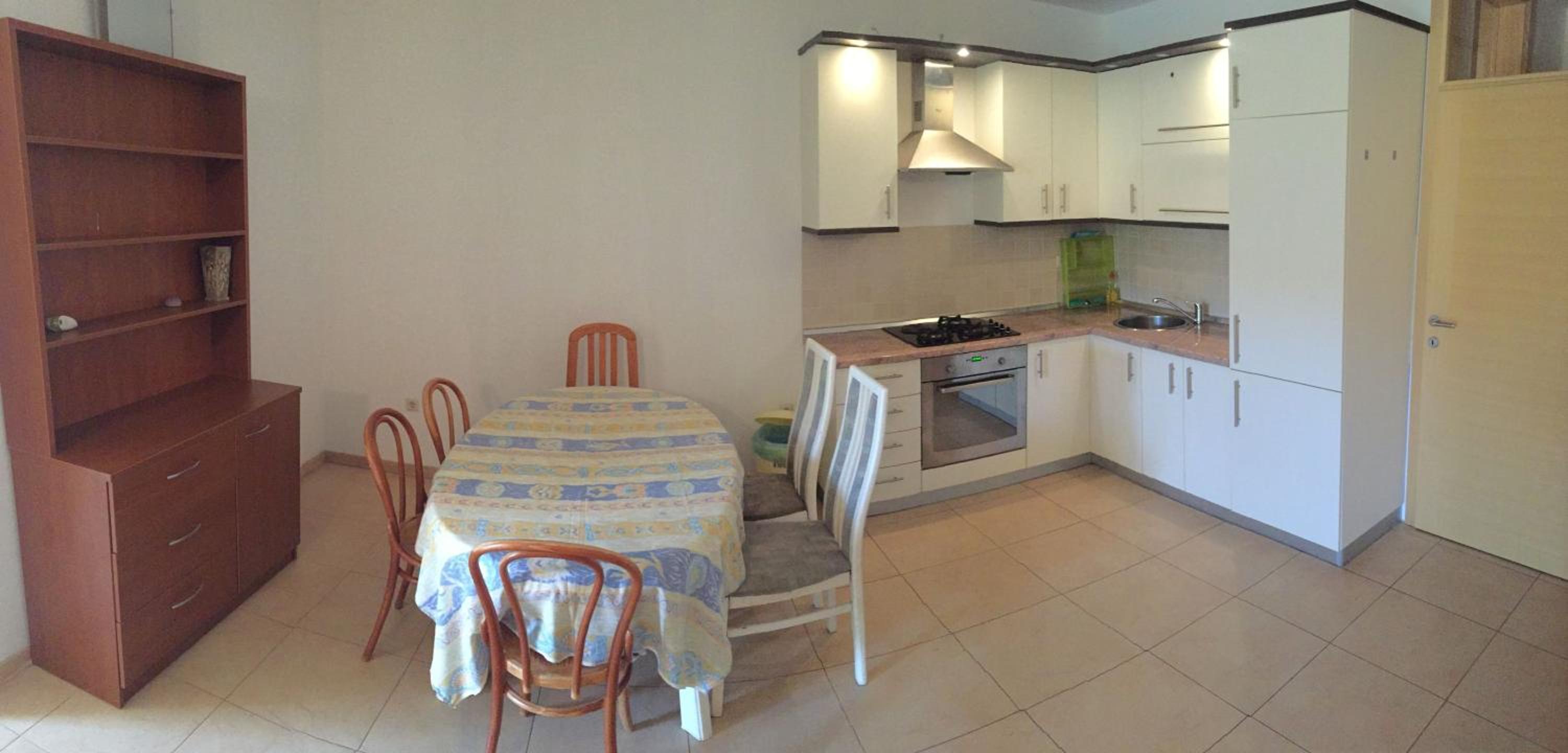 Comfort Two-Bedroom Apartment - Ground Floor - Photo 2