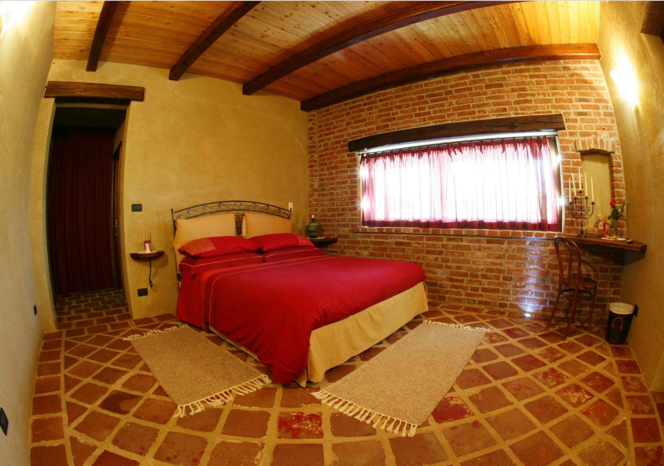 Double Room - Photo 7