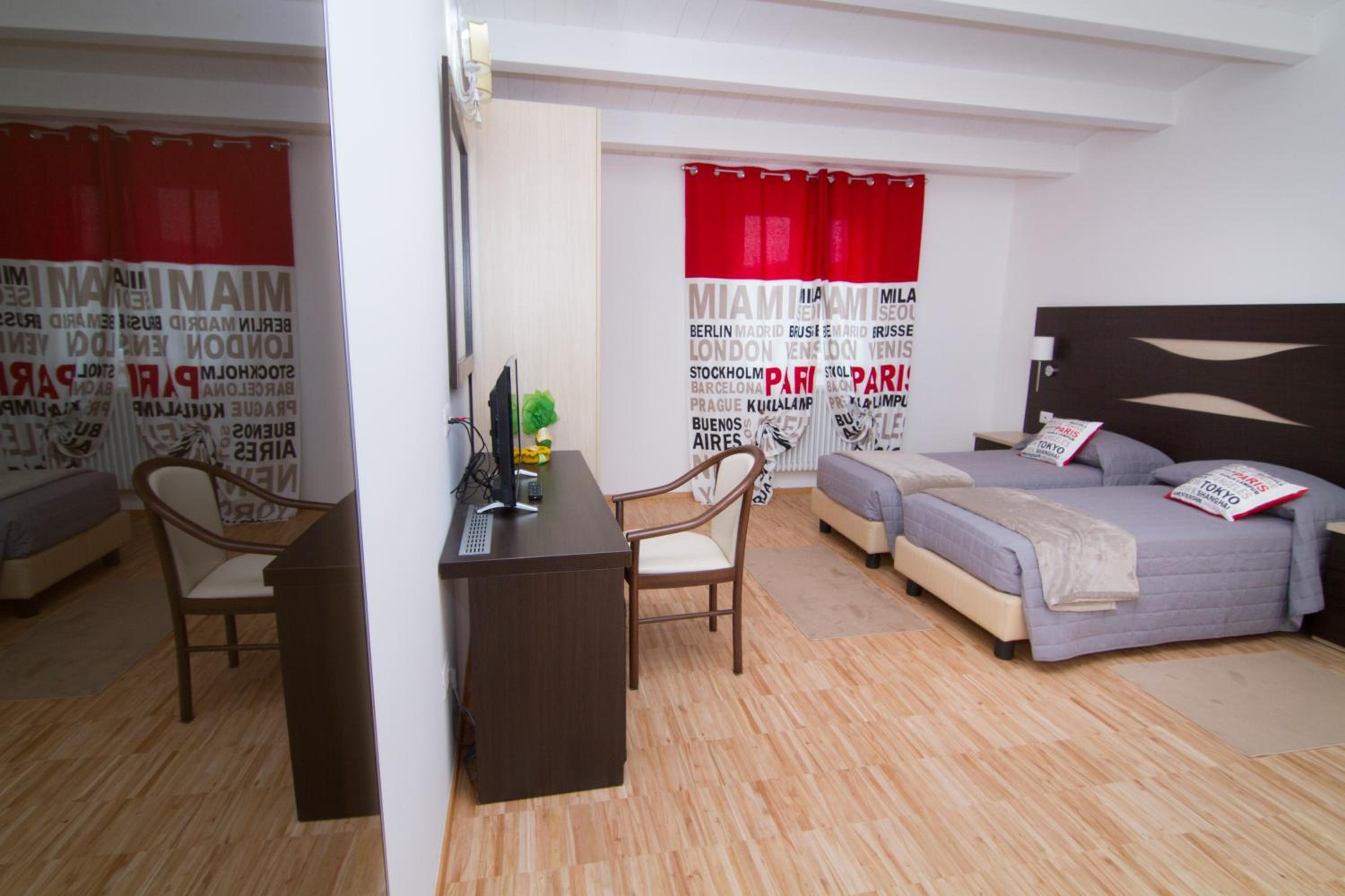 Superior Quadruple Room photo 1