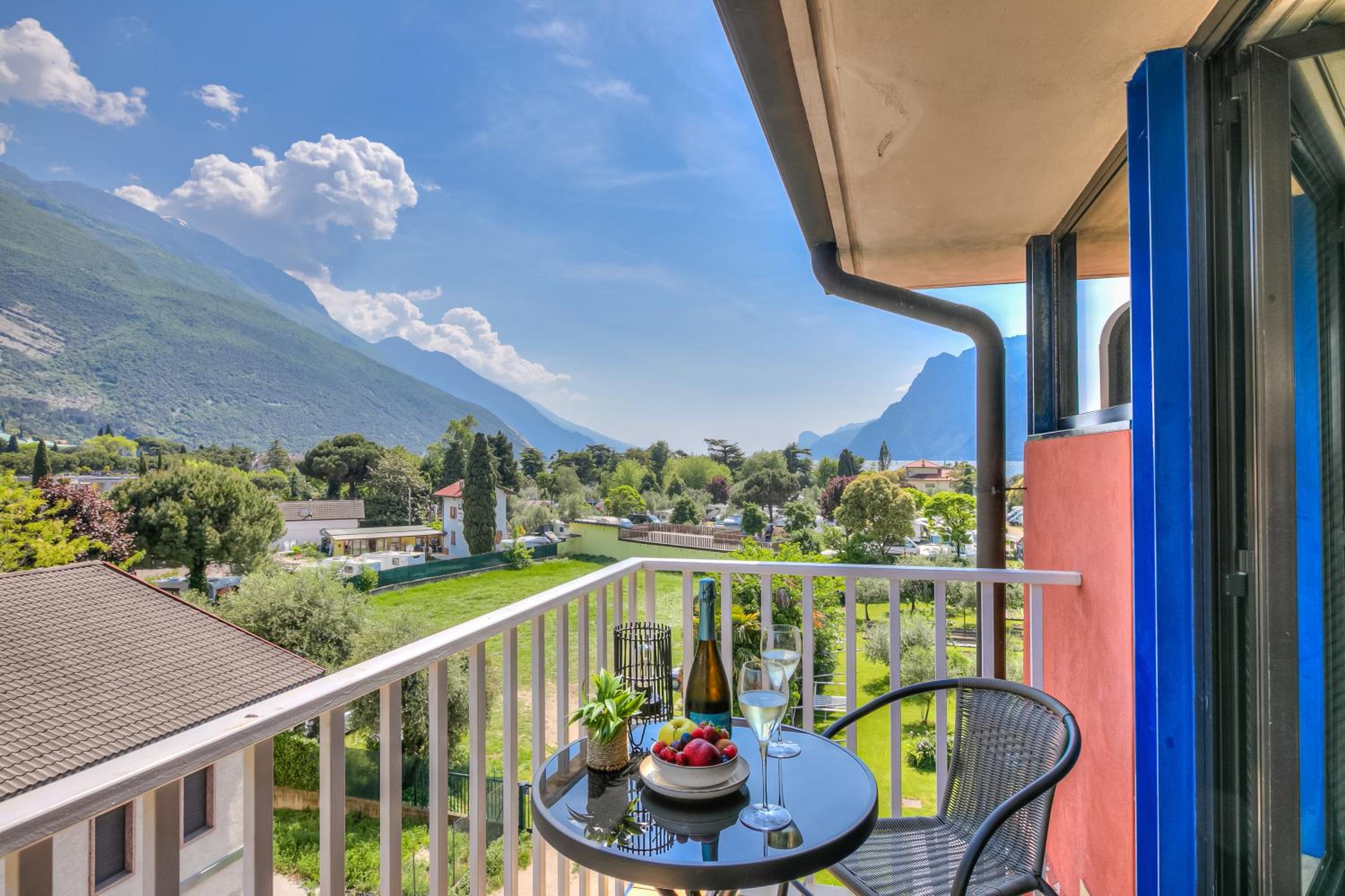 Double Room with Lake View 2