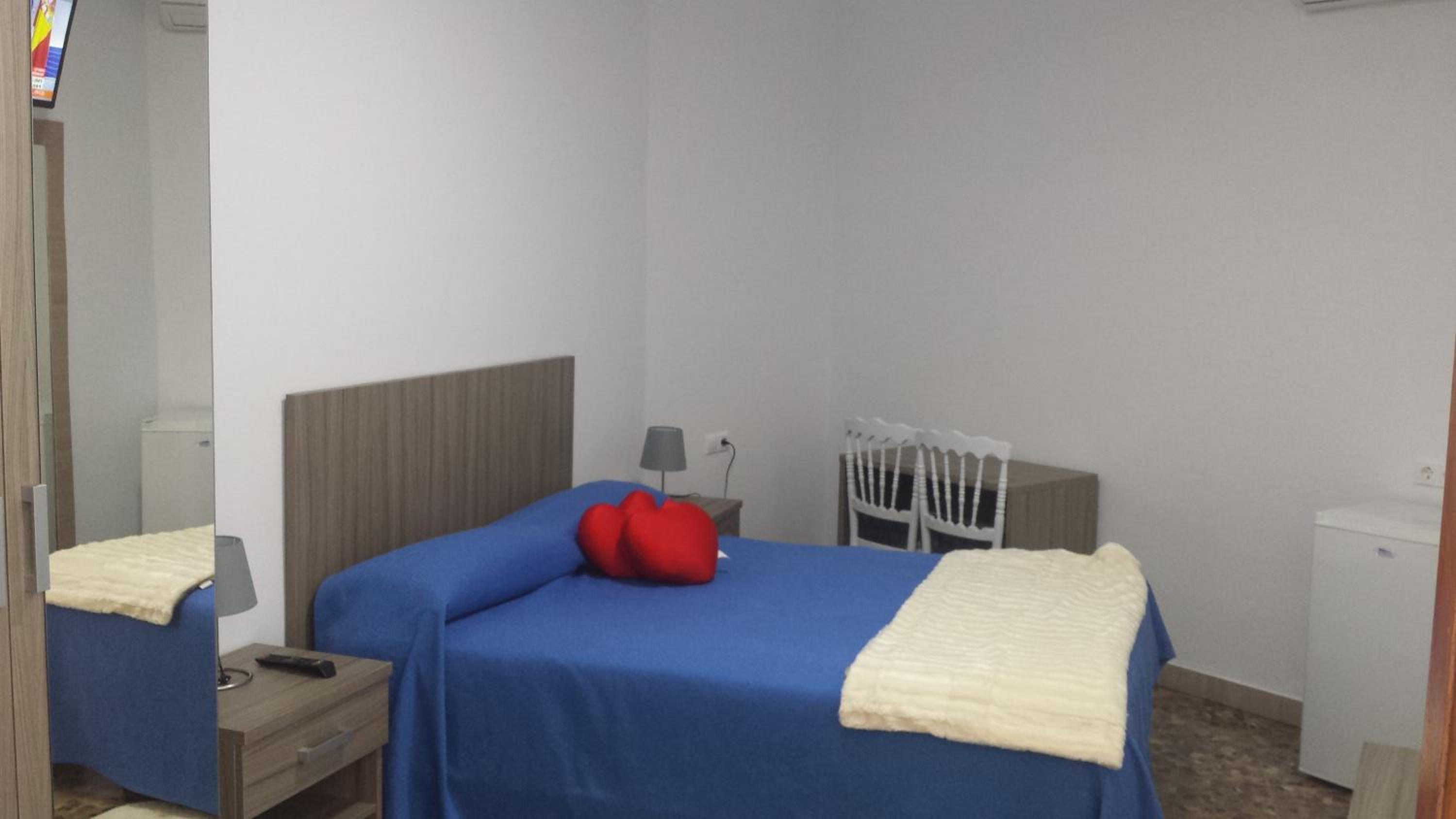 Habitación King con bañera de hidromasaje.