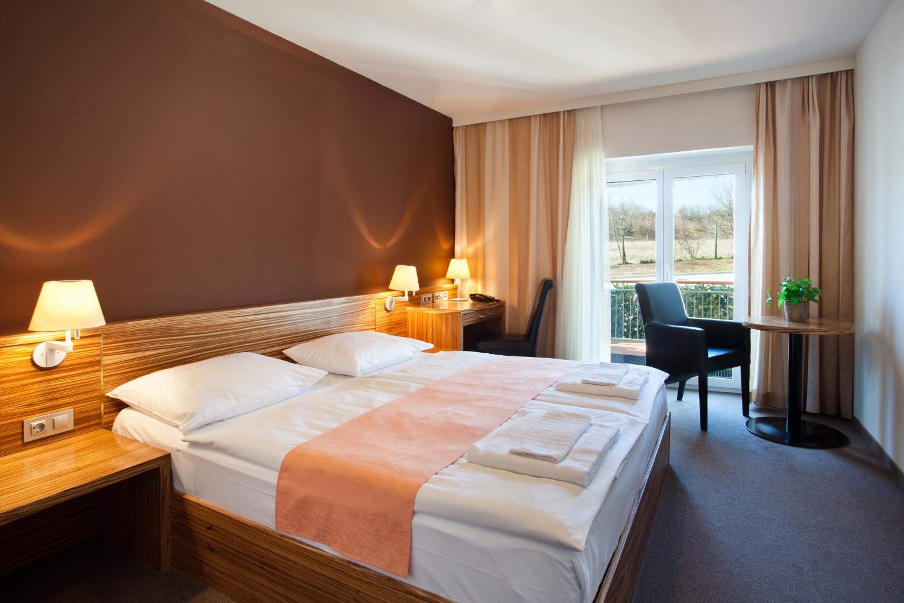Double or Twin Room with Extra Bed photo 1