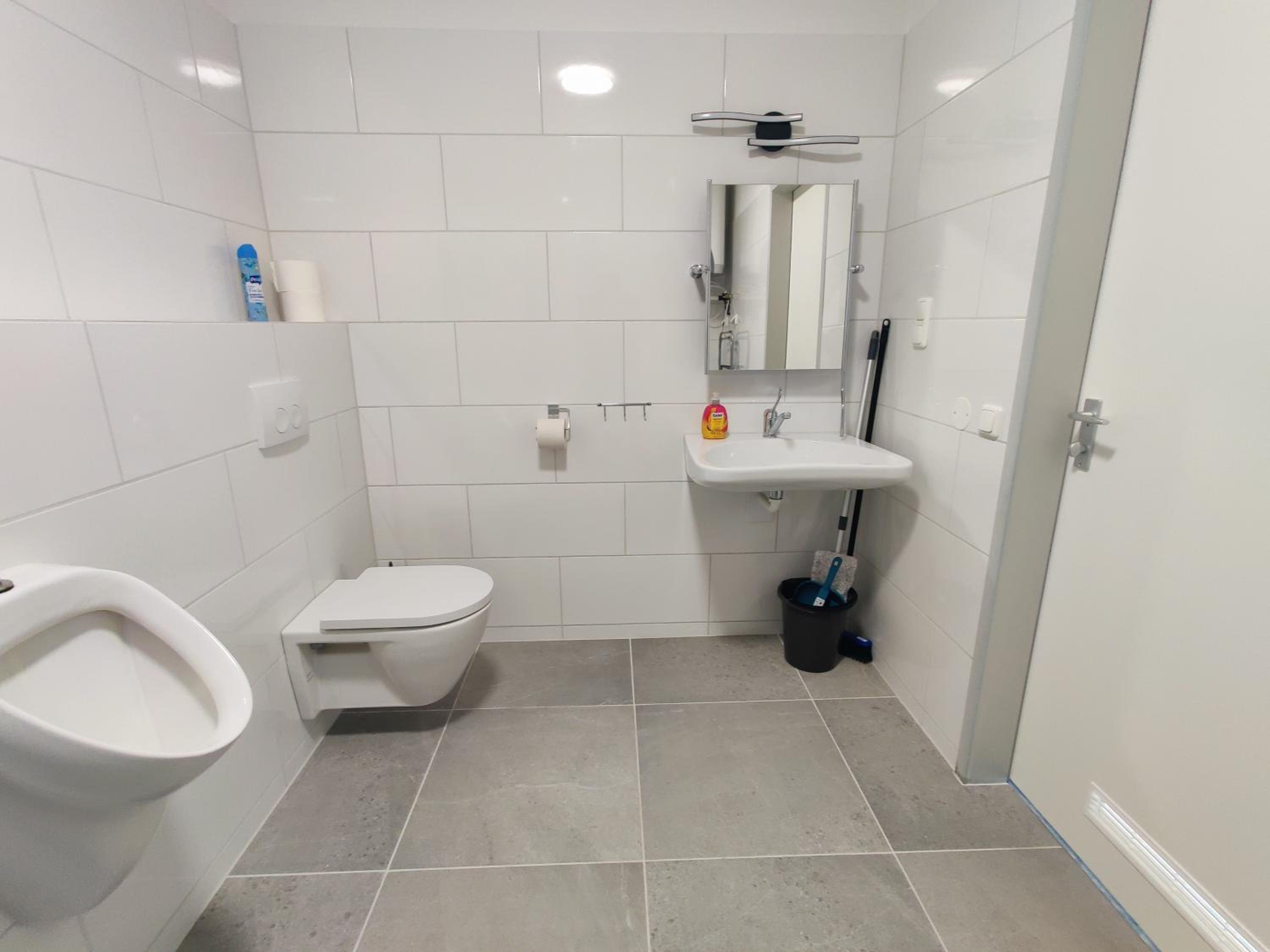 Twin Room with Bathroom
