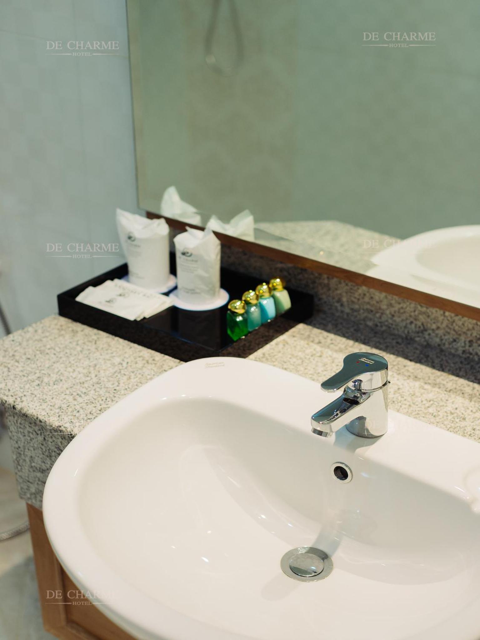 Deluxe Double or Twin Room - Photo 7