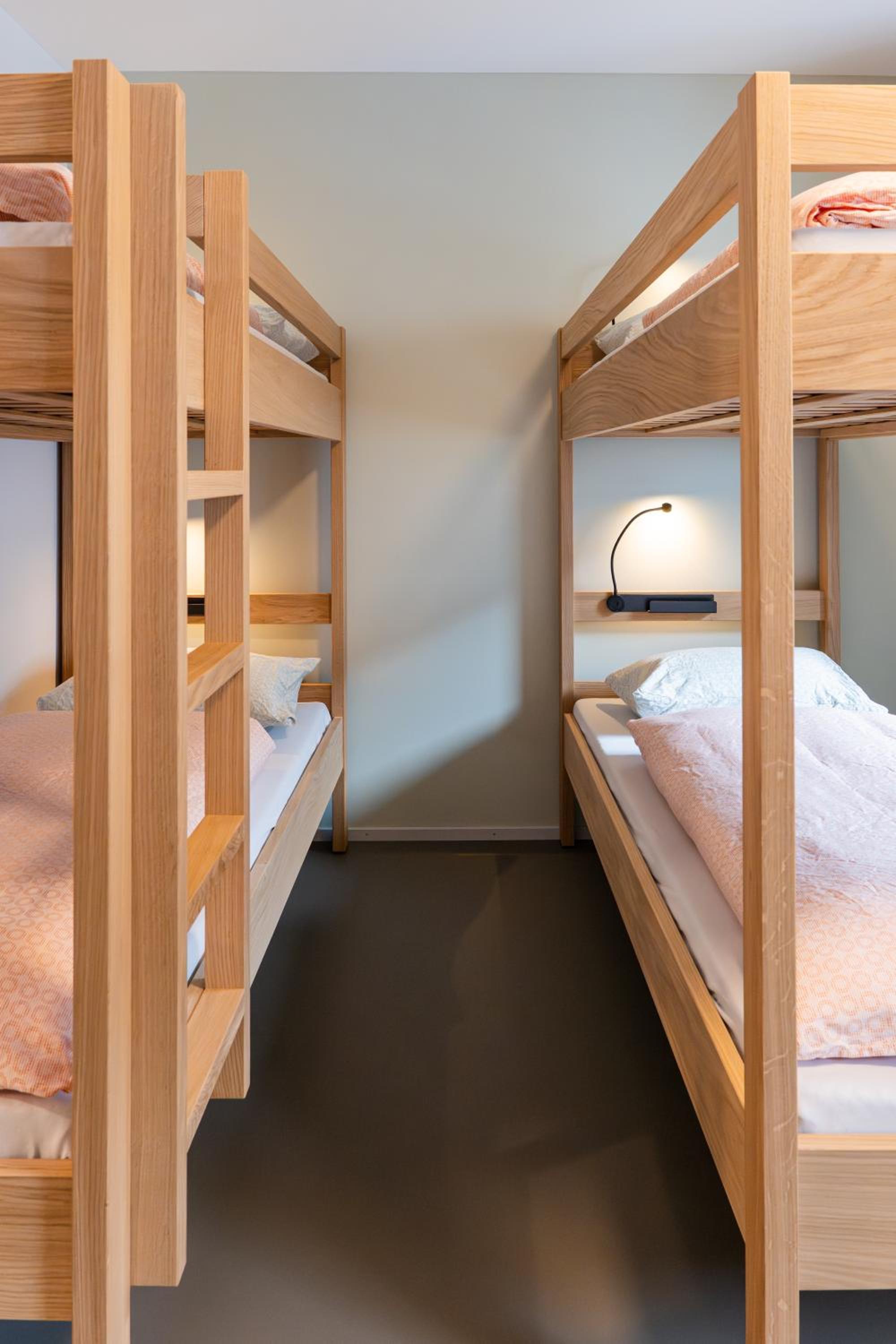 6-Bed Mixed Dormitory Room photo 1