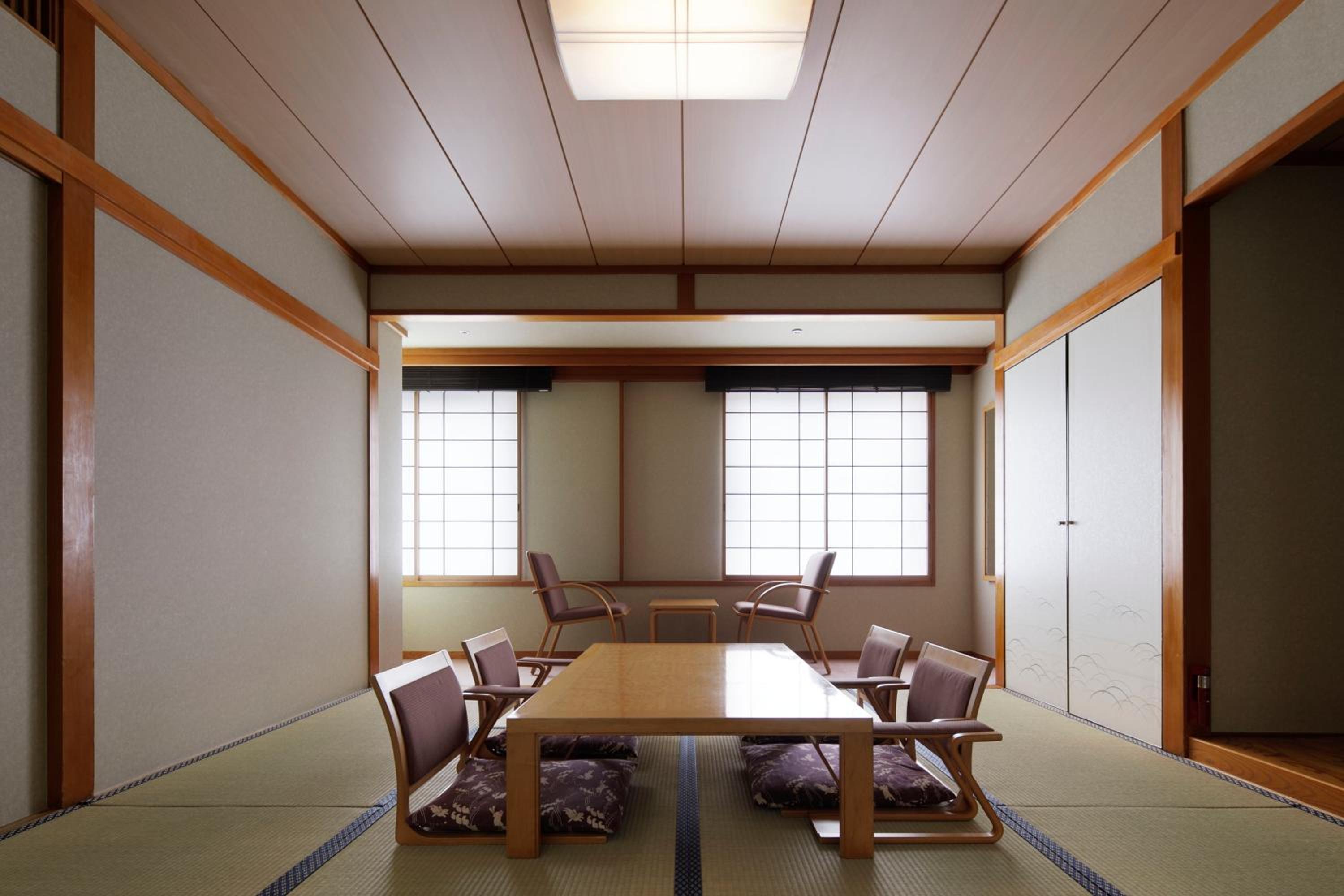 Japanese-Style Room(15:00 check in 10:00 check out)