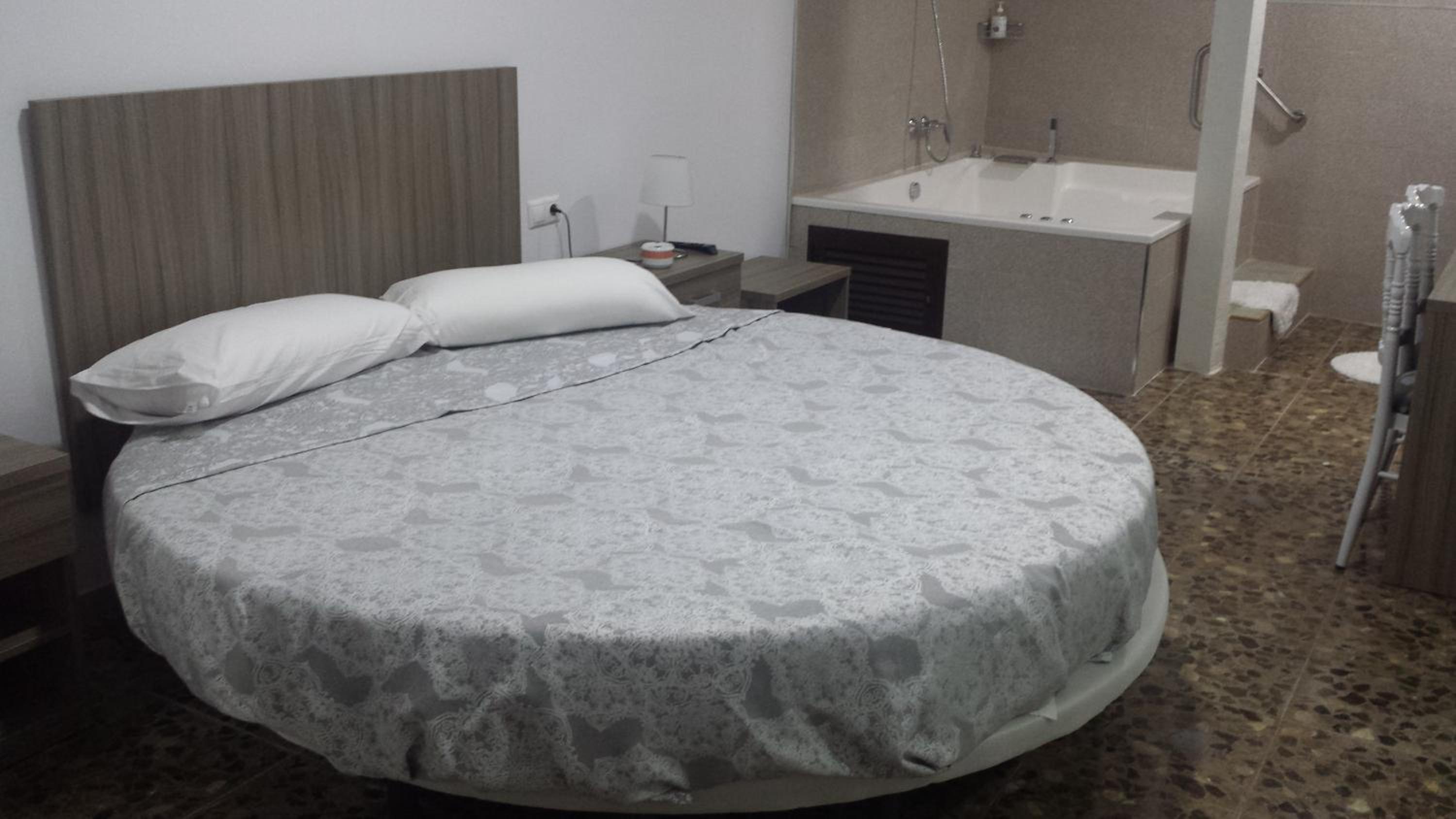 Habitación Queen con Bañera de Hidromasaje
